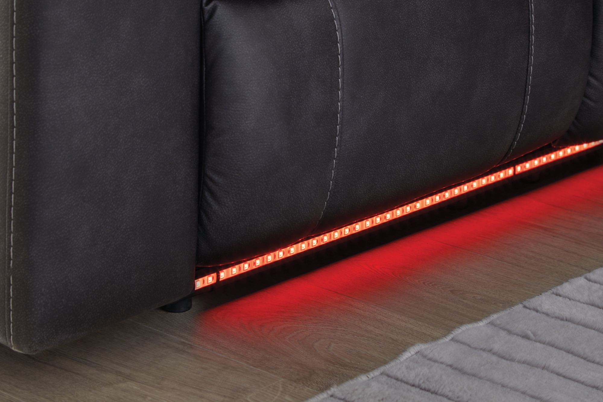 Signature Design by Ashley Sultan Meadow Reclining Sectional