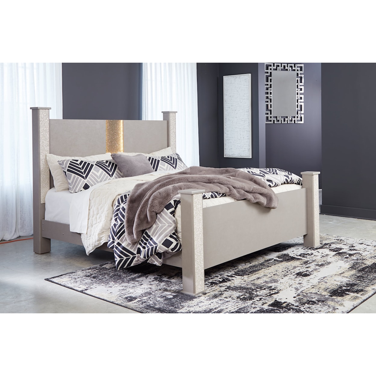 Signature Design by Ashley Surancha Queen Poster Bed