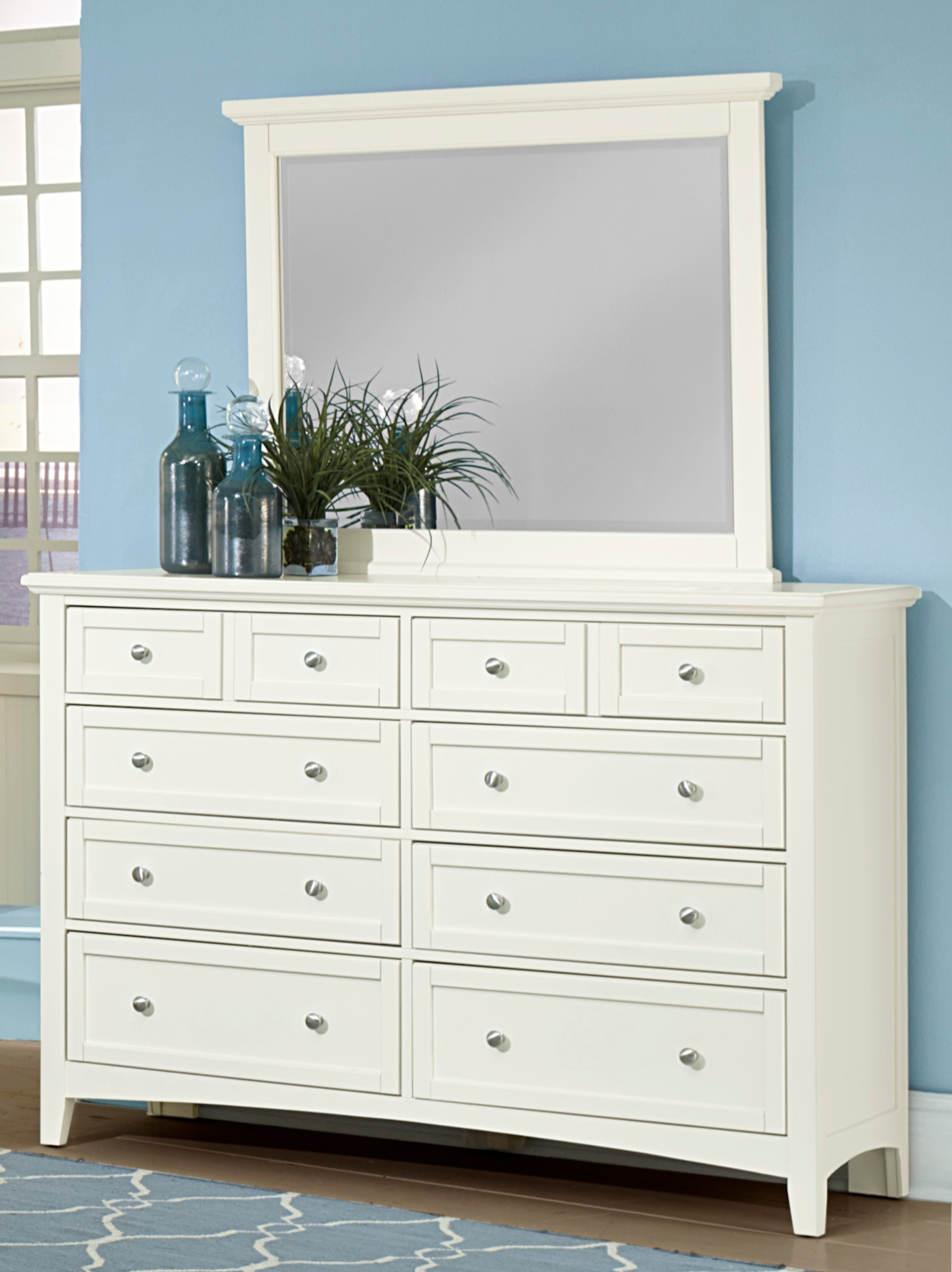 Vaughan-Bassett Bonanza 8-Drawer Dresser