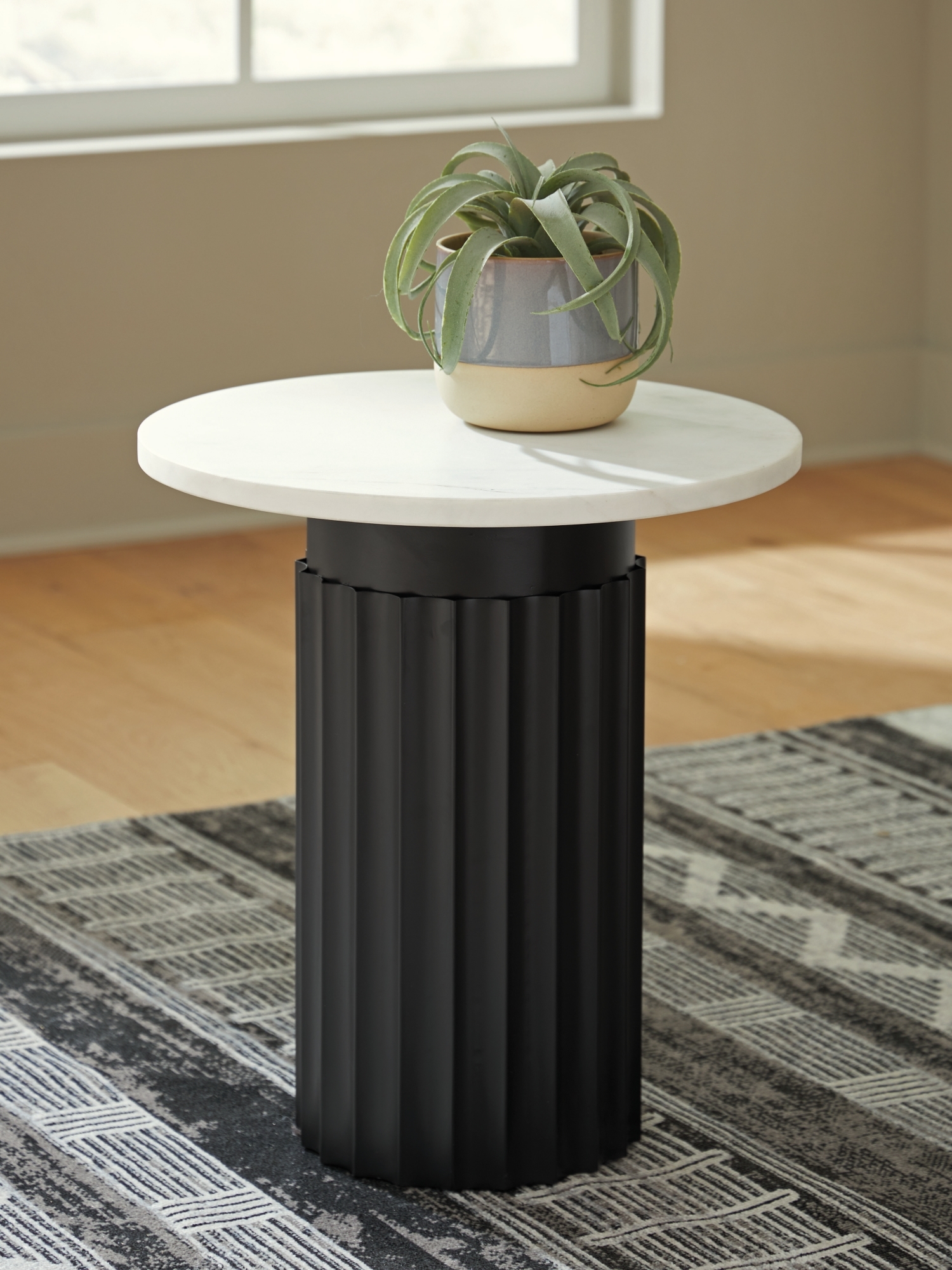 Accent Table