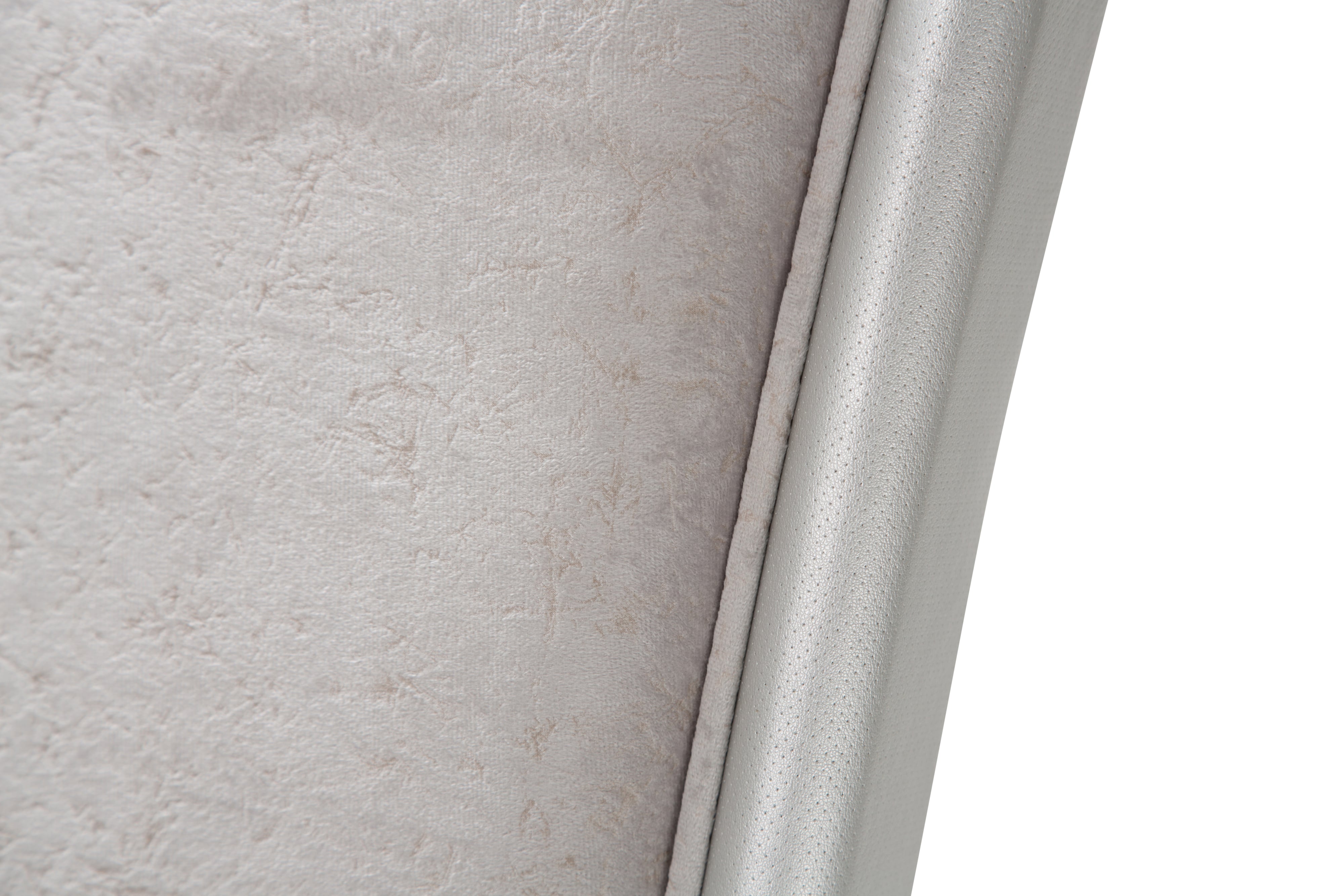 Michael Amini Melrose Plaza Upholstered California King Bed