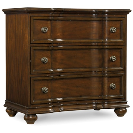 Bachelor's Chest