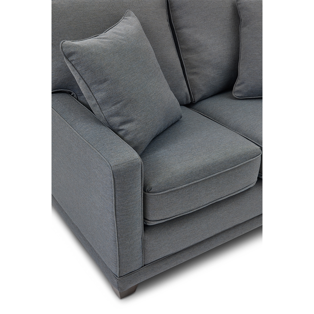 La-Z-Boy Kennedy Loveseat