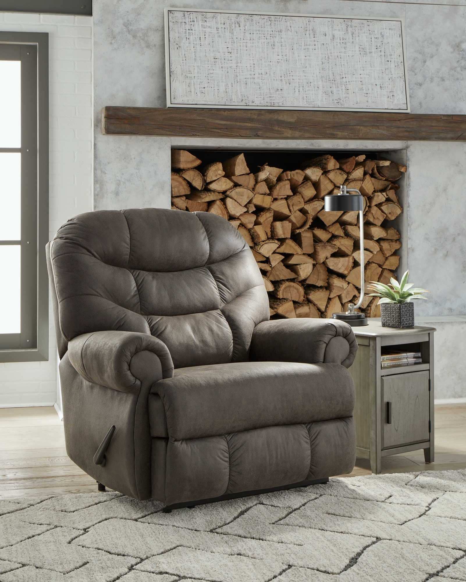 Zero Wall Recliner