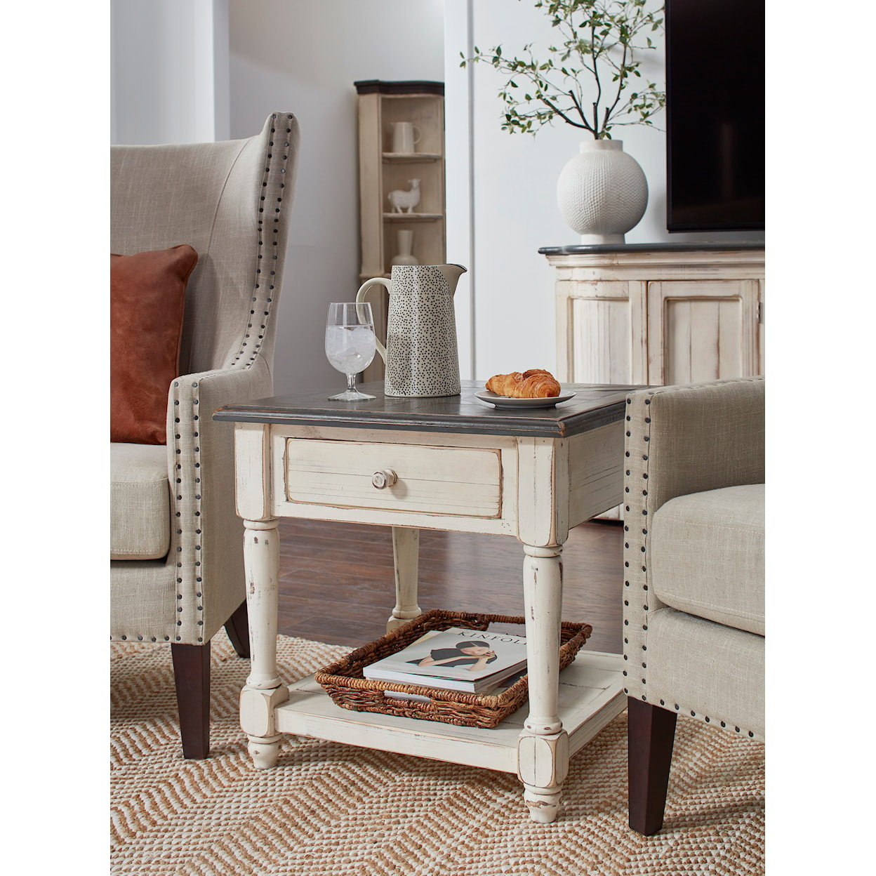 Aspenhome Hinsdale End Table