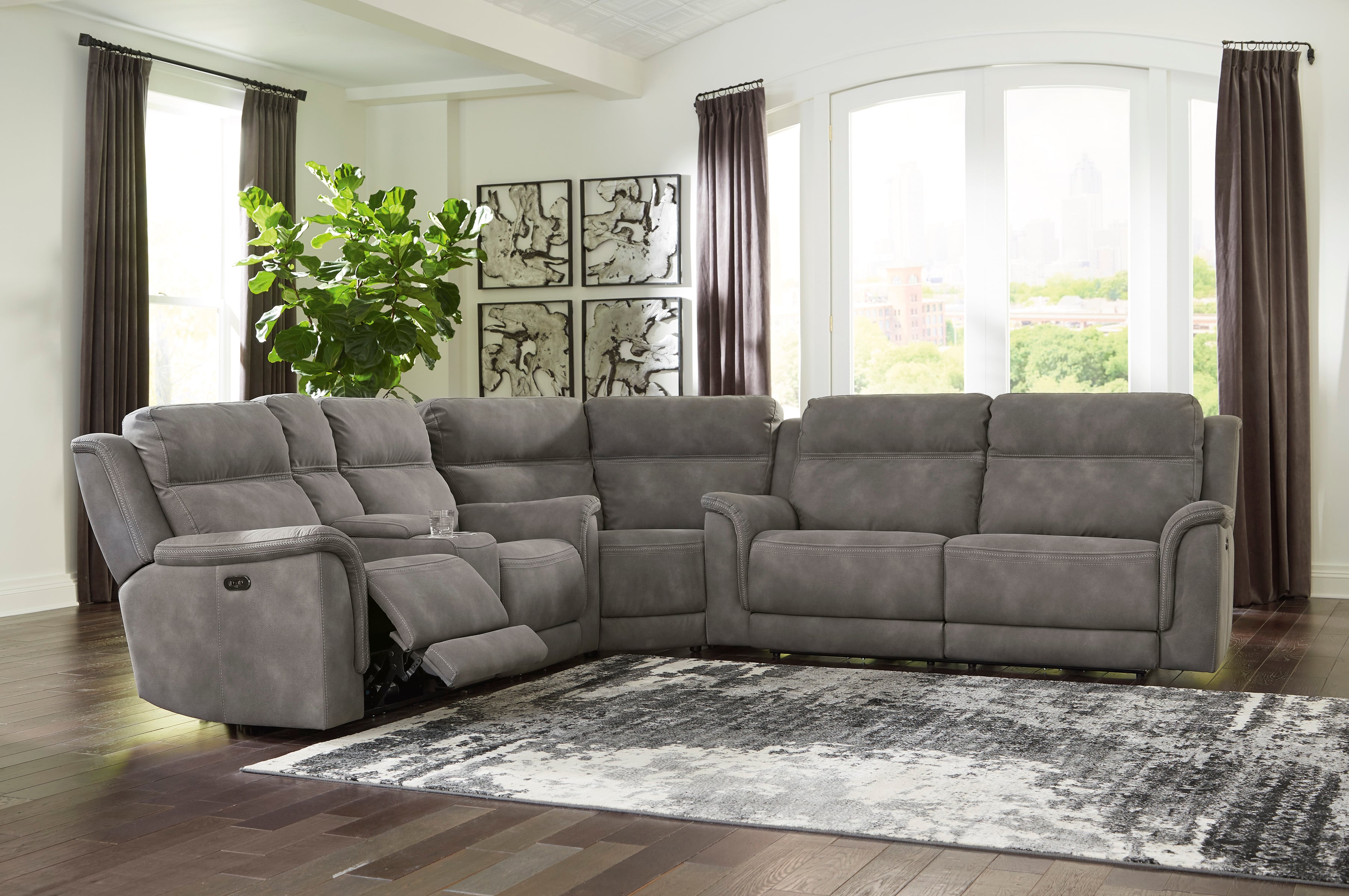 Pwr Reclining Sectional with Adj Headrests