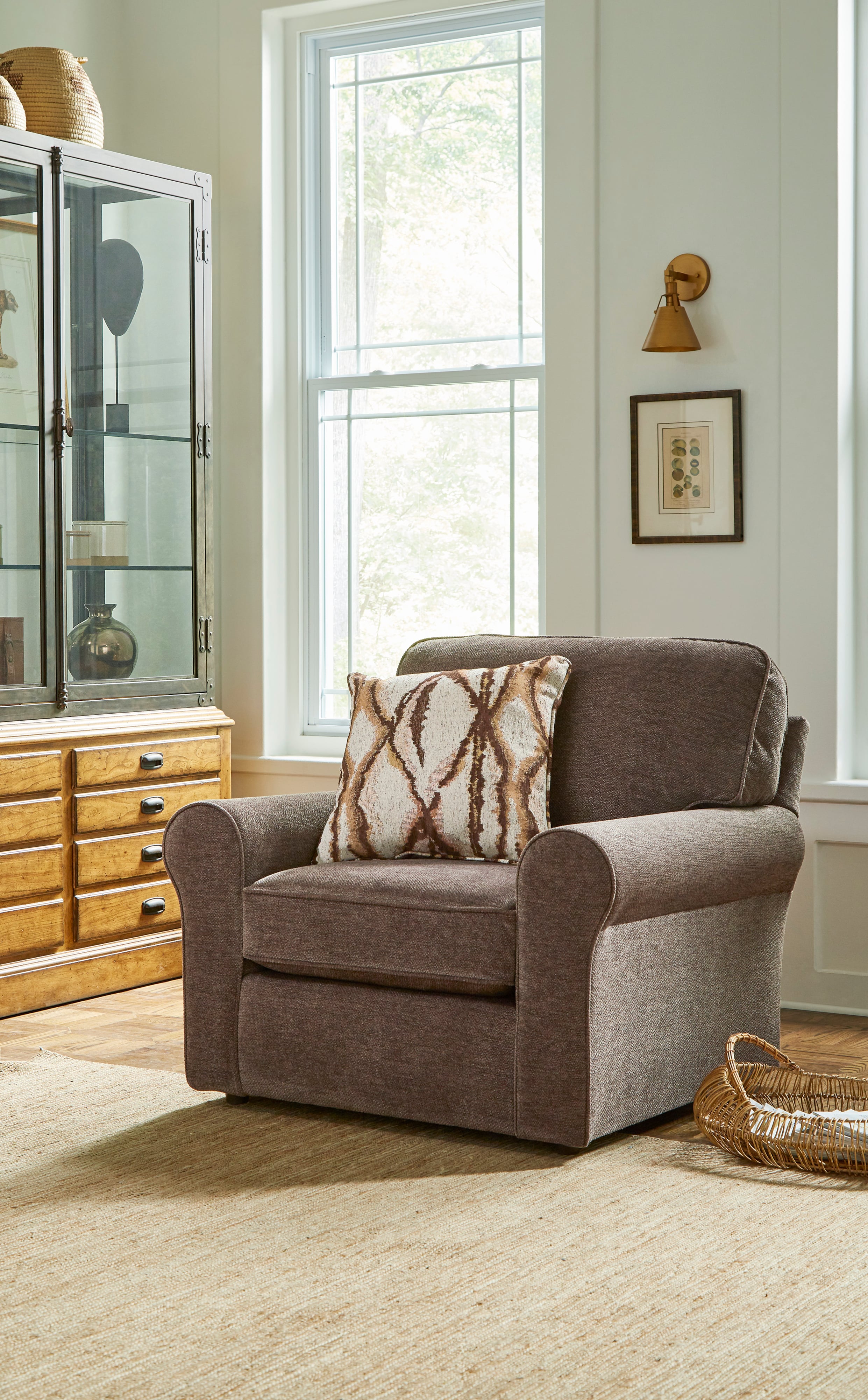 Best Home Furnishings Hanway Chair