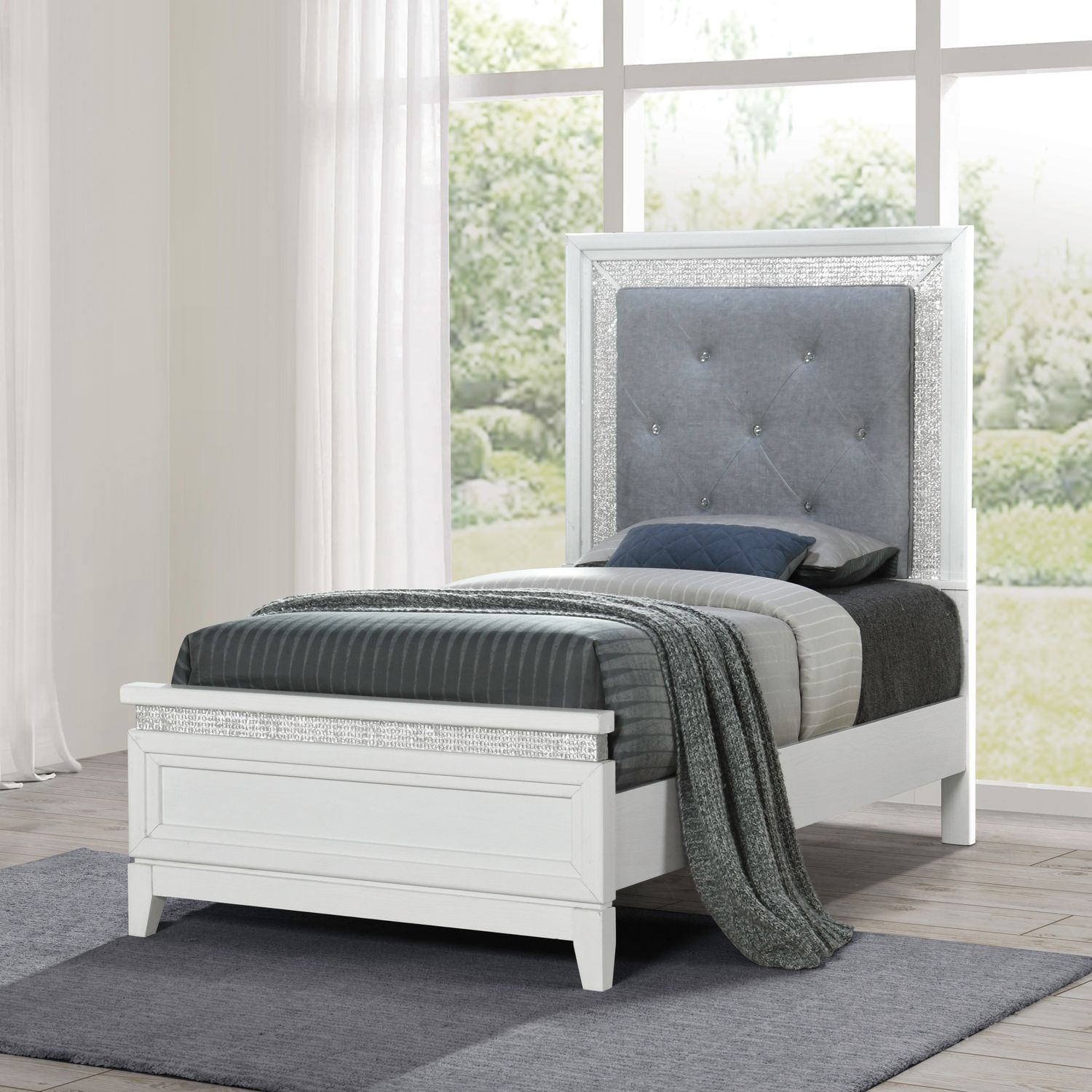 Liberty Furniture Reflections Full Upholstered Bed