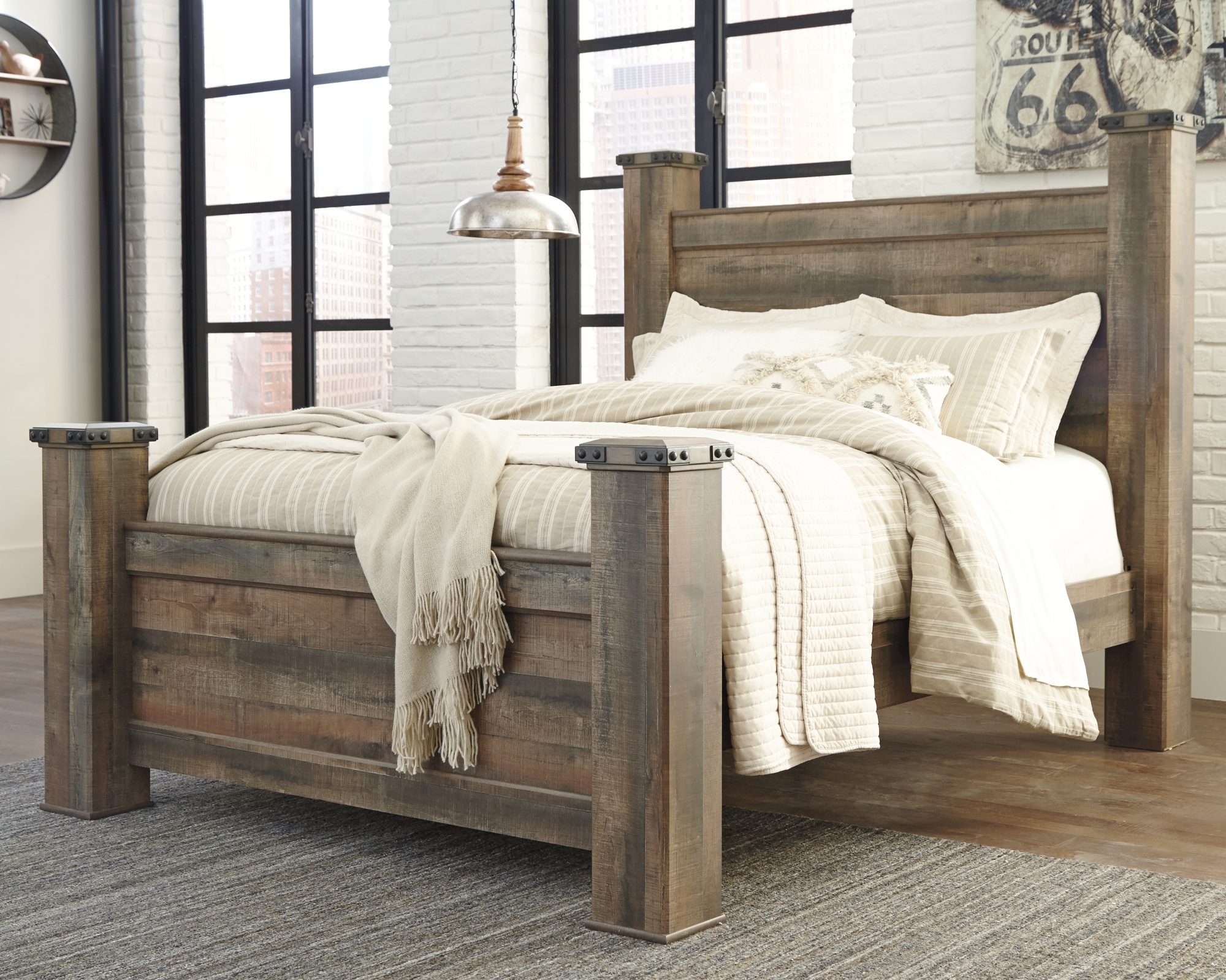 Signature Design by Ashley Trinell Queen Bedroom Set