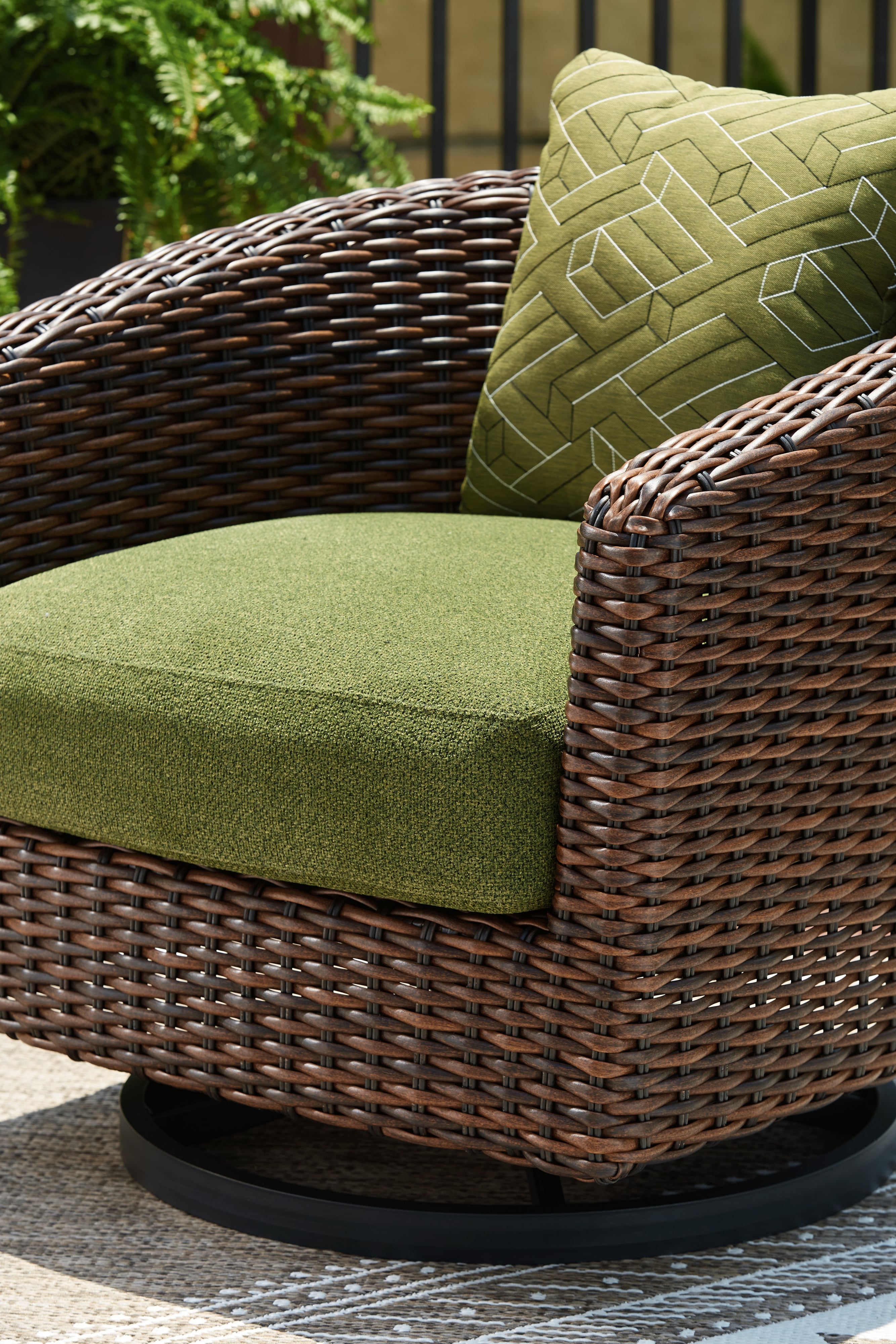 Signature Design by Ashley Horizon Hall Outdoor Swivel Lounge Chair With Cushion