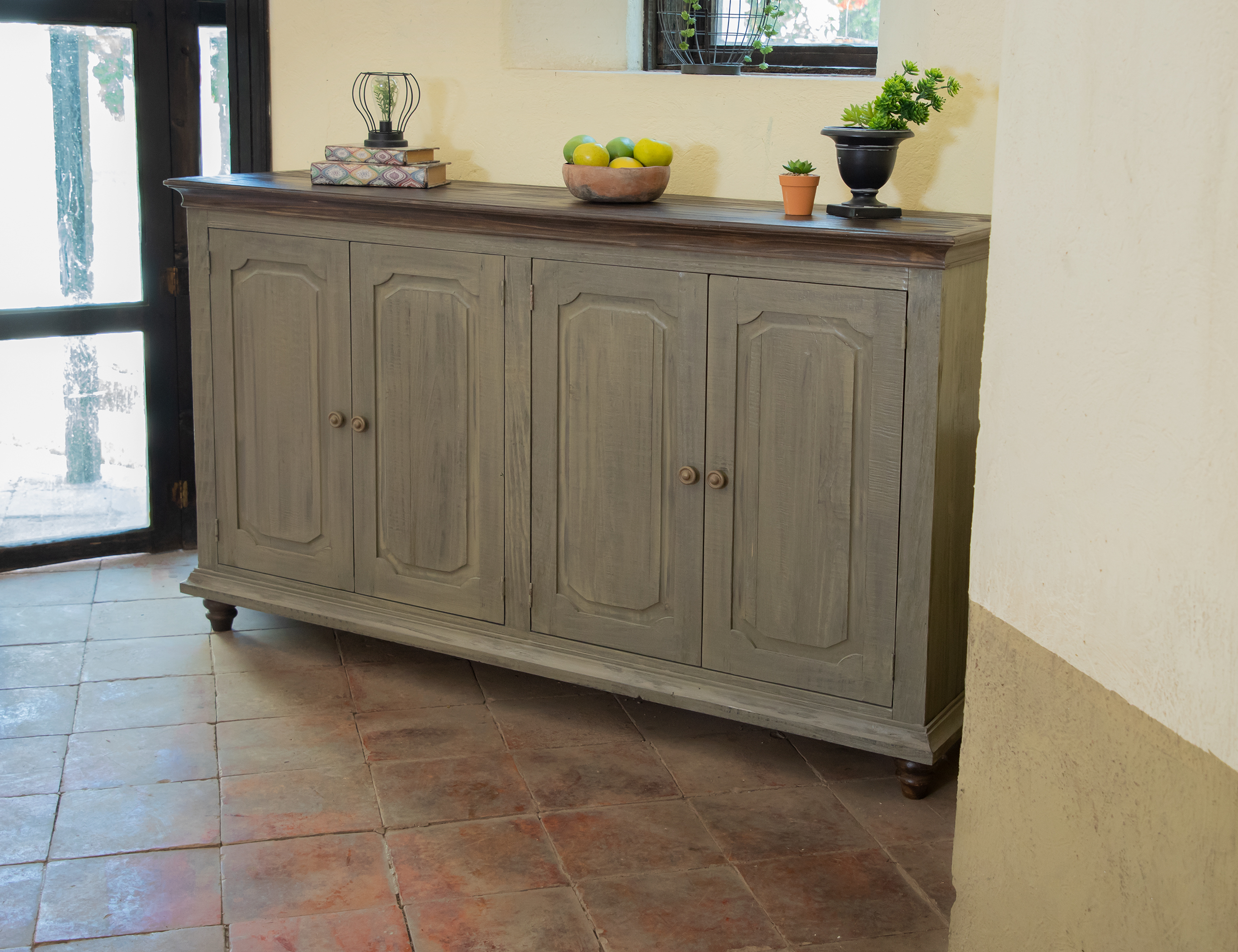 IFD Margot 4-Door Console