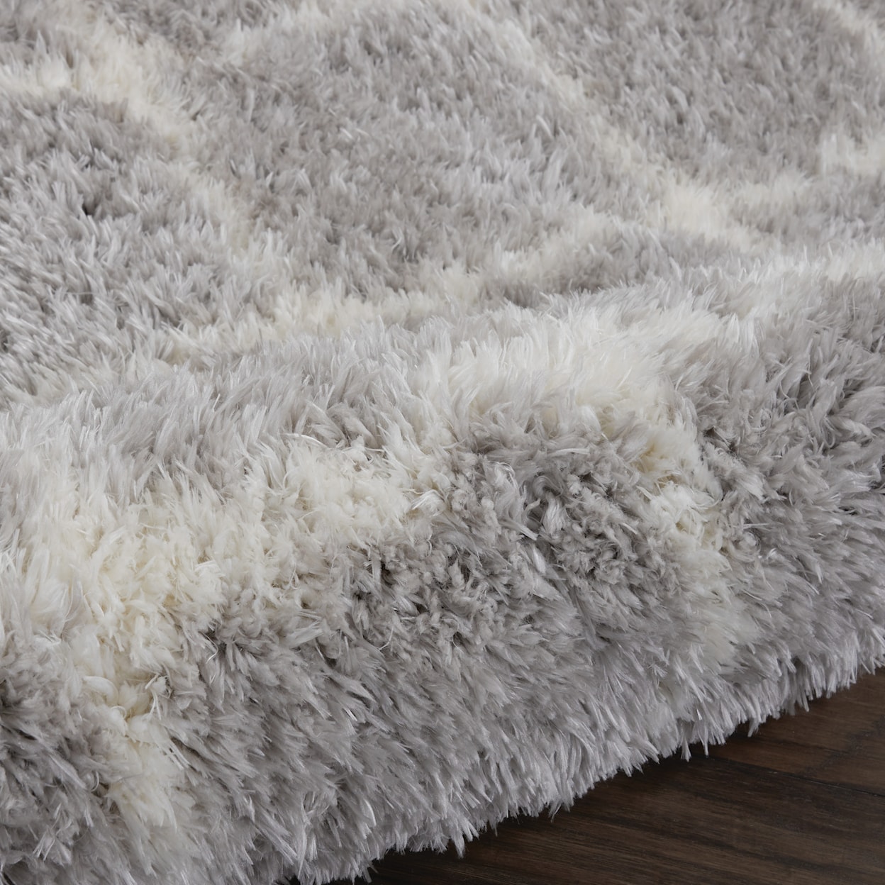 Nourison Luxe Shag 8'2" x 10'  Rug