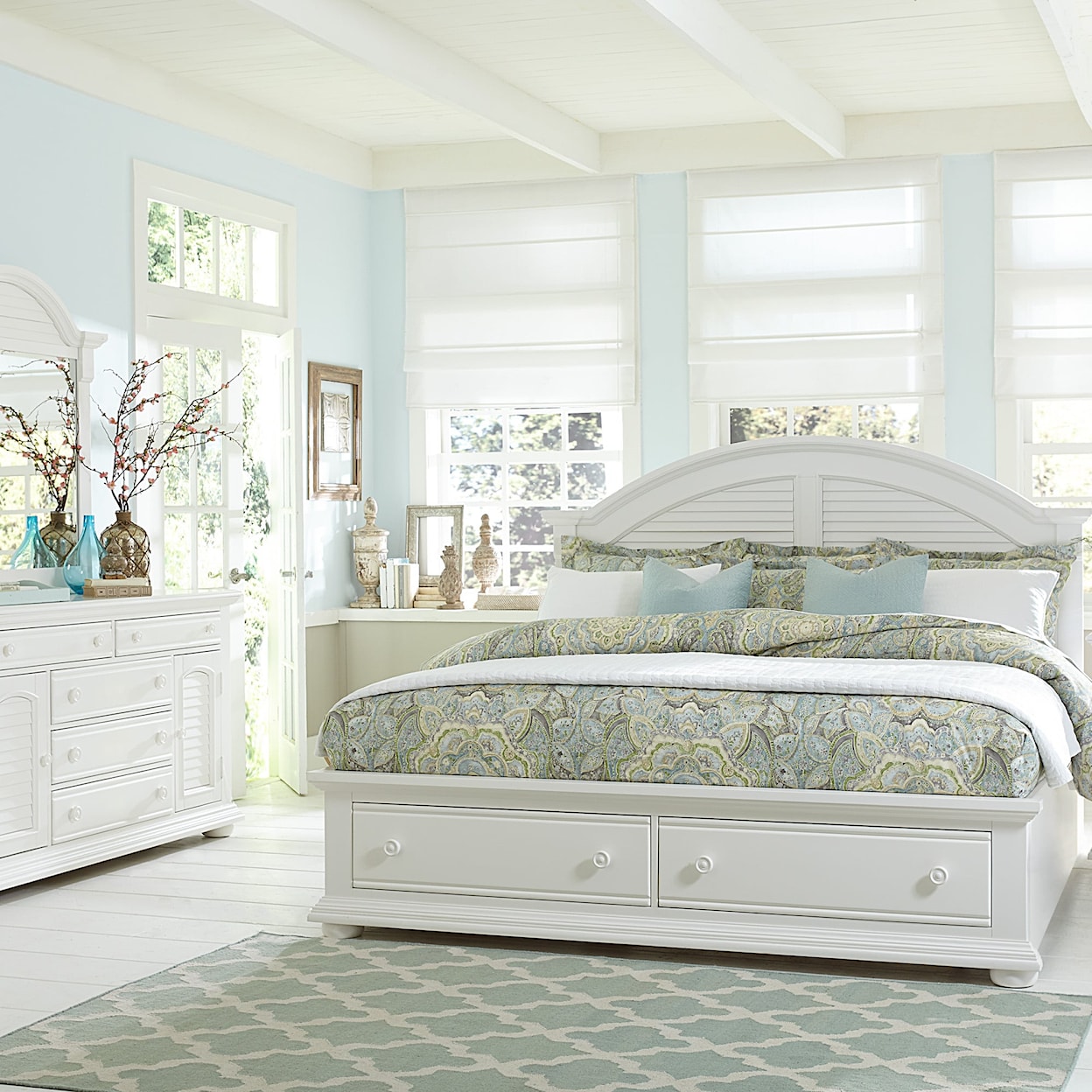 Libby Summer House 3-Piece Queen Bedroom Group
