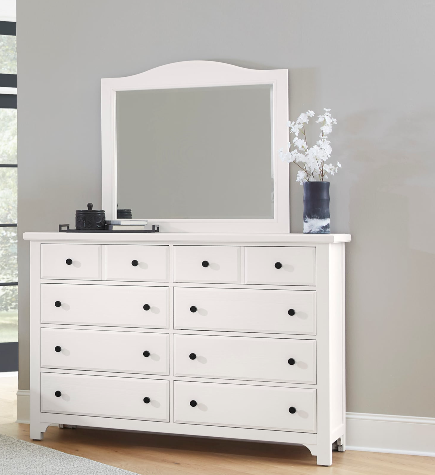 Vaughan-Bassett Cool Farmhouse 4-Piece Queen Panel Bedroom Set