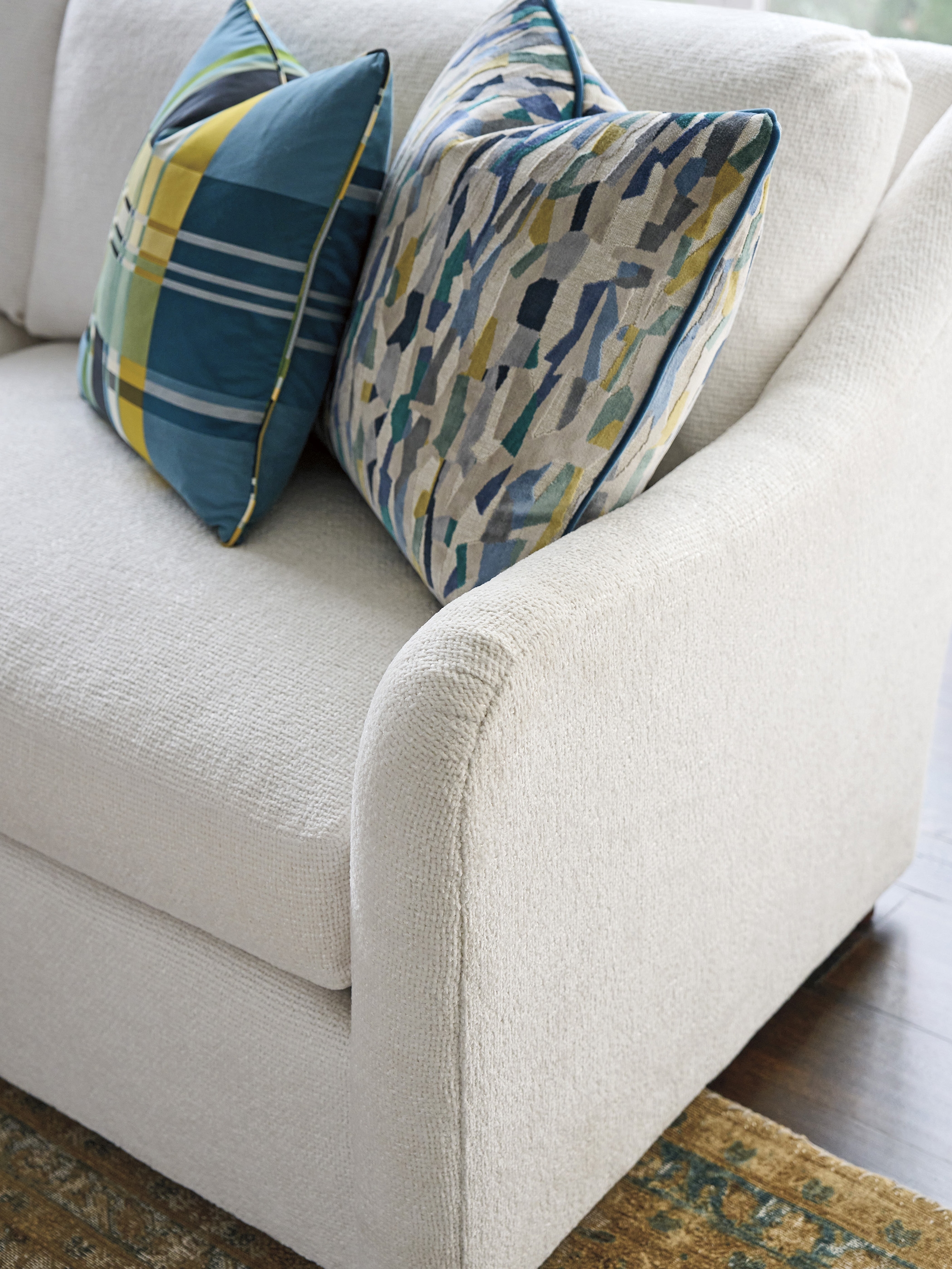 Lexington Rendezvous Windsurfer Sofa