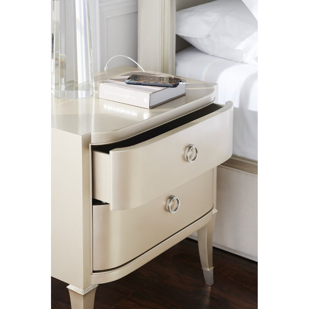Caracole Caracole Classic Significant Other Nightstand