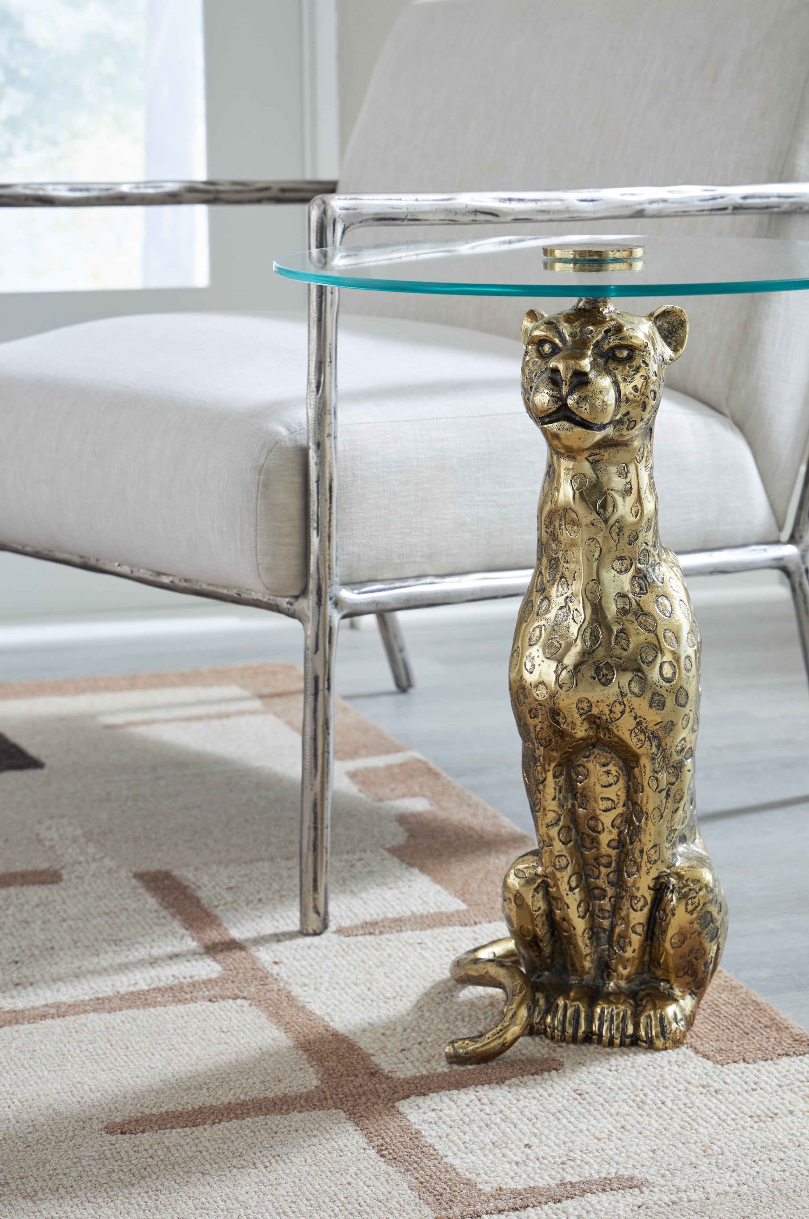 Signature Design by Ashley Vallain Accent Table