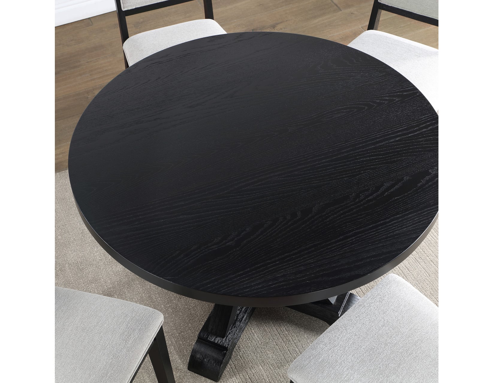 Steve Silver Molly Round Dining Table
