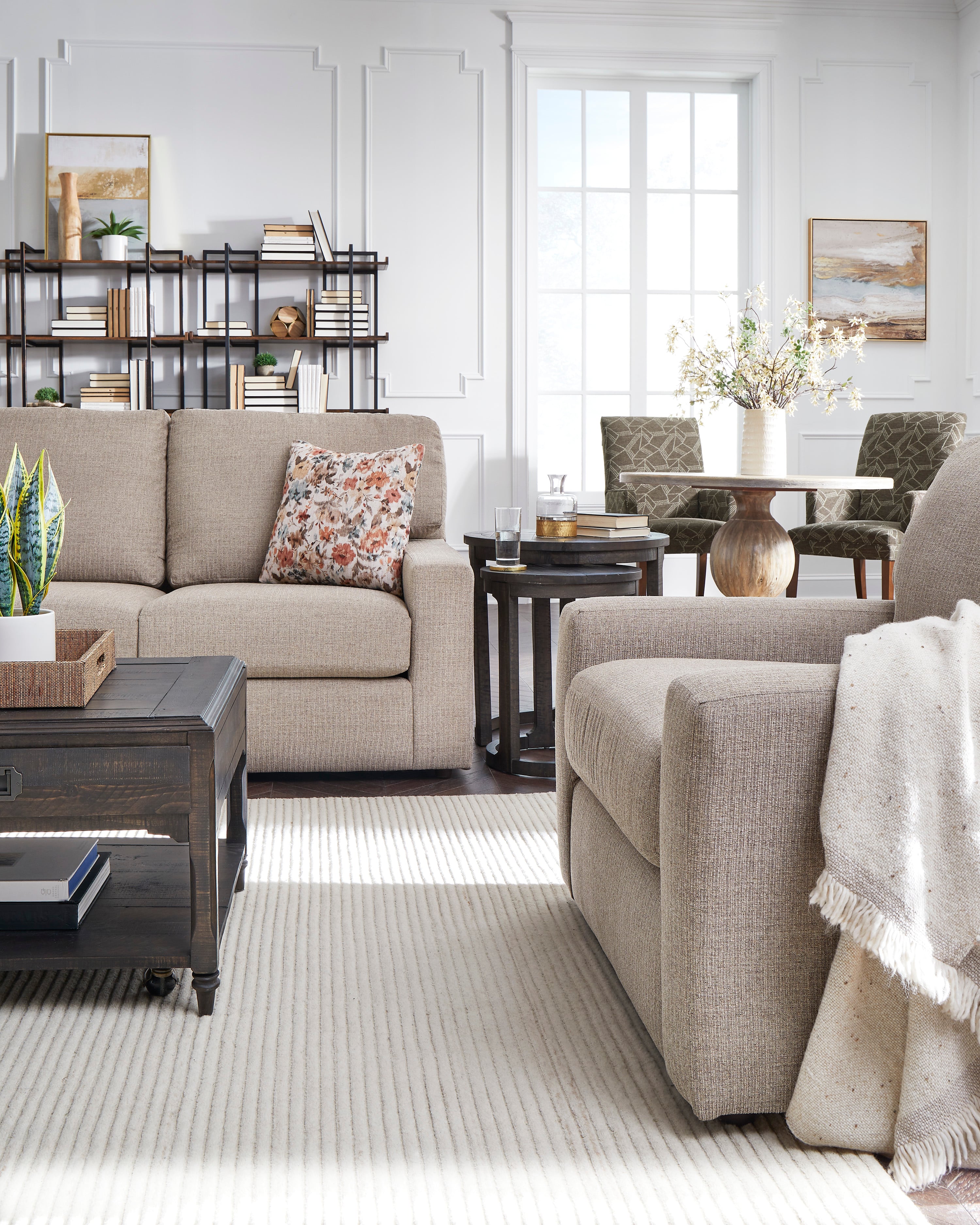 Best Home Furnishings Dovely Sofa