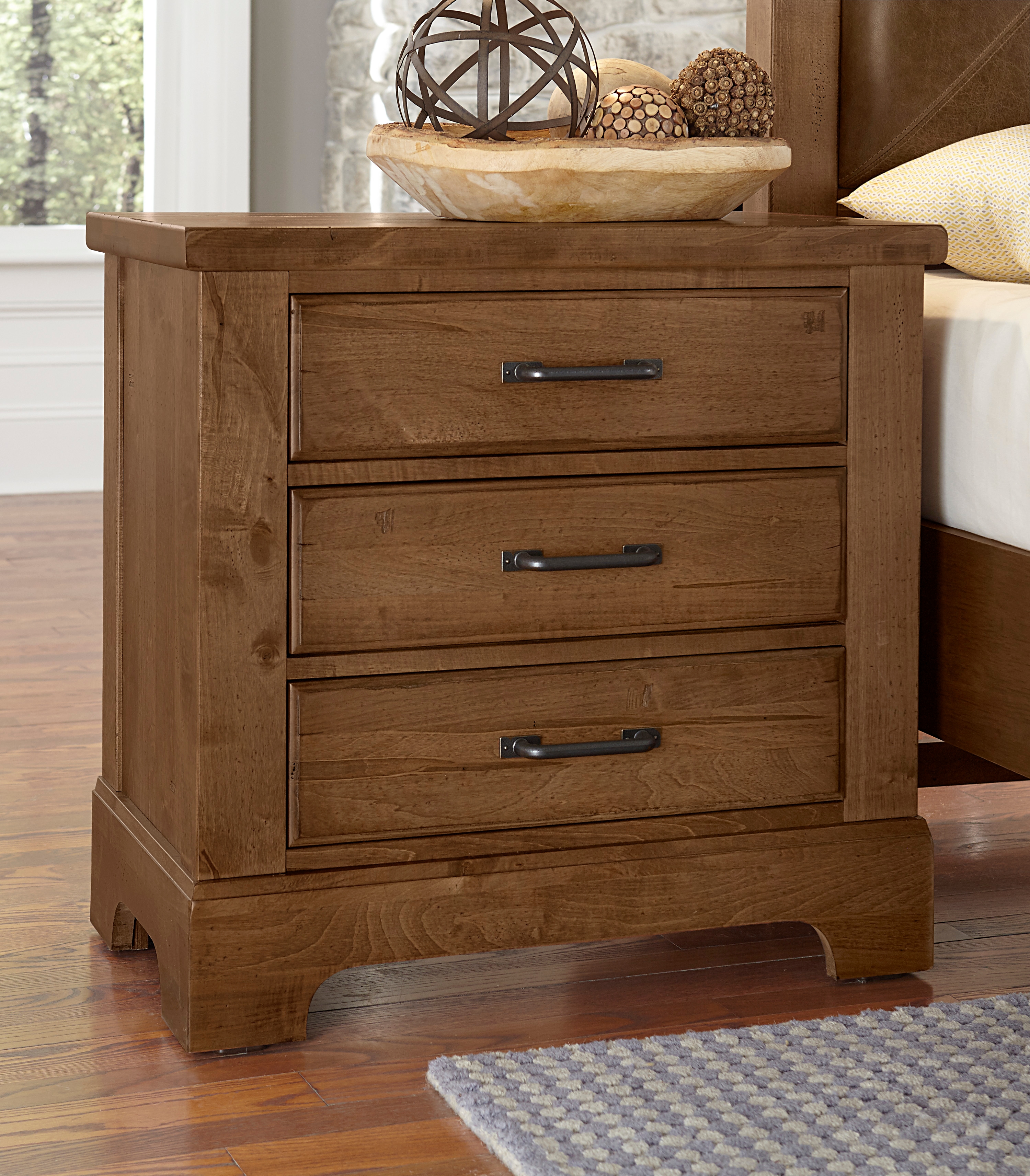 3-Drawer Nightstand