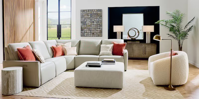 Bassett Everett Everett Leather Reclining Sectional