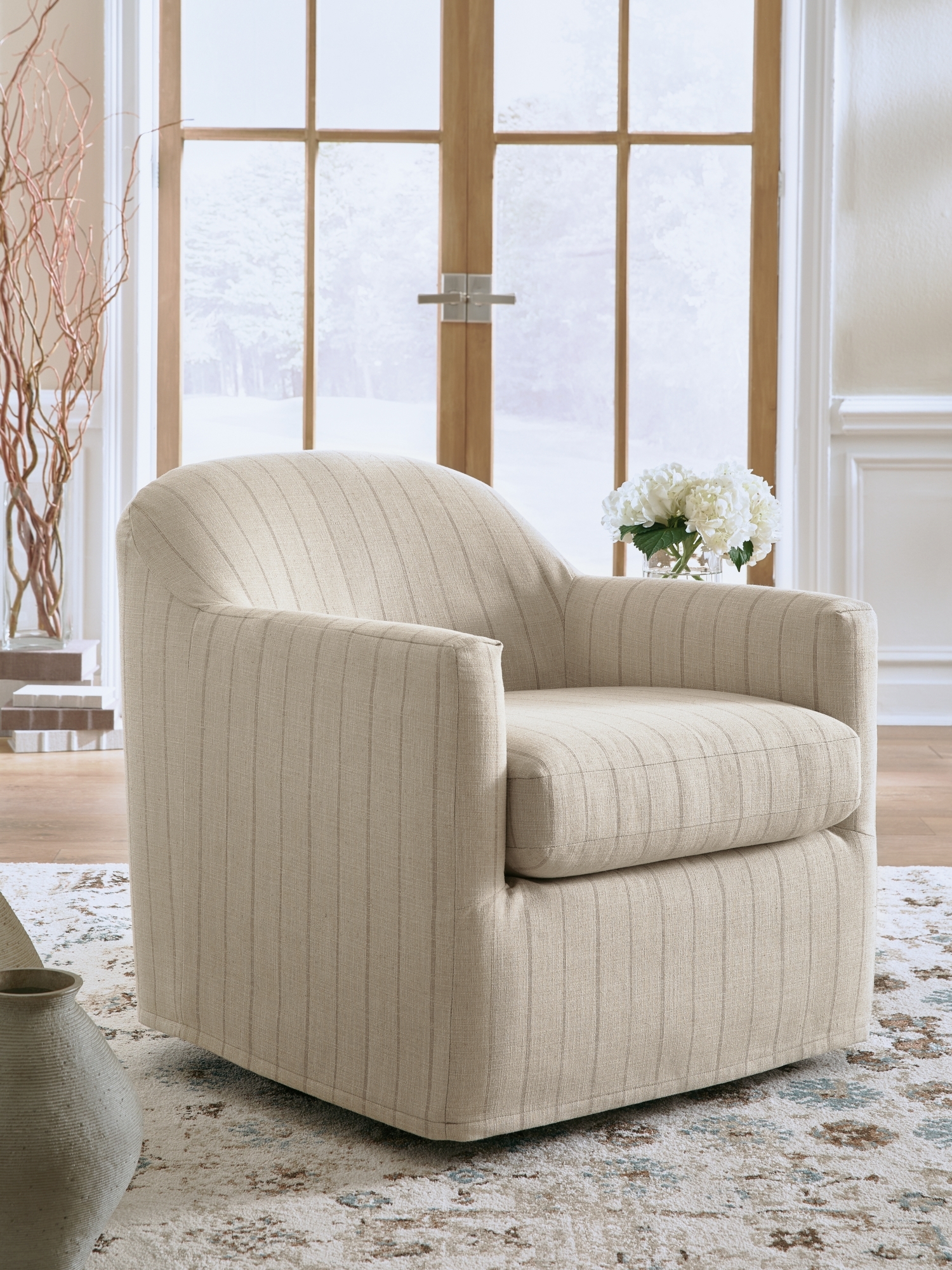 Swivel Accent Chair