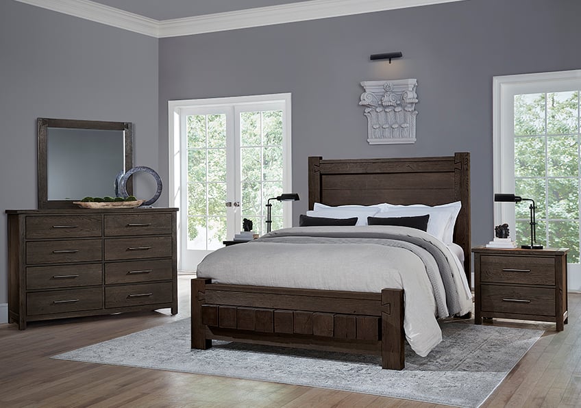 Vaughan Bassett Dovetail King Panel Bed