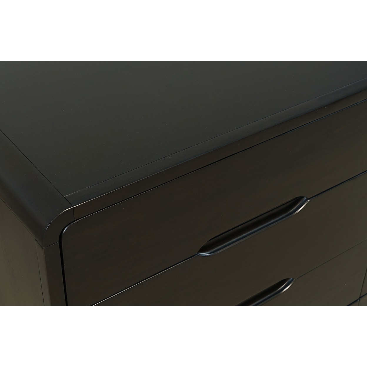 VFM Signature Marlowe Dresser