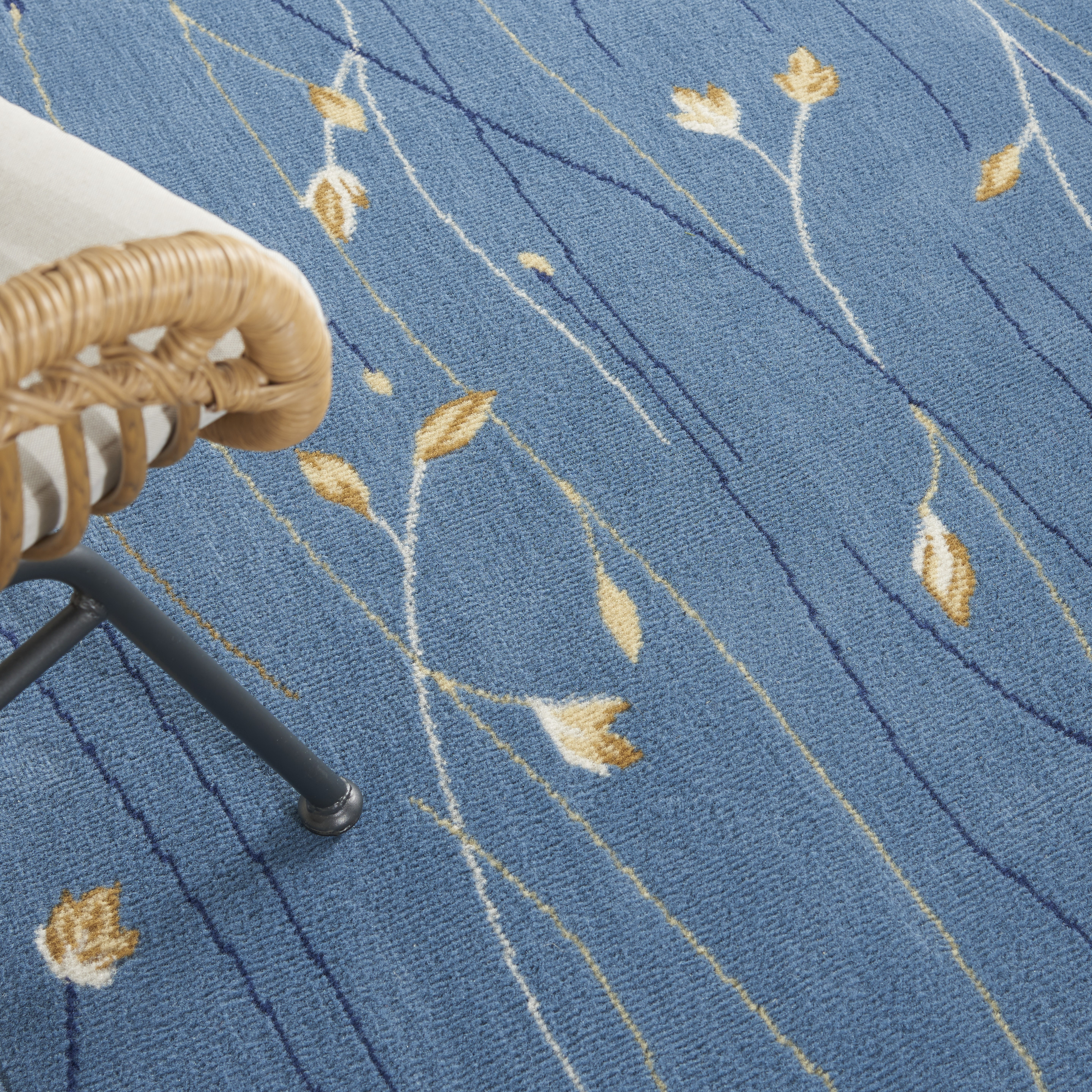 Nourison Grafix 7' x 10'  Rug