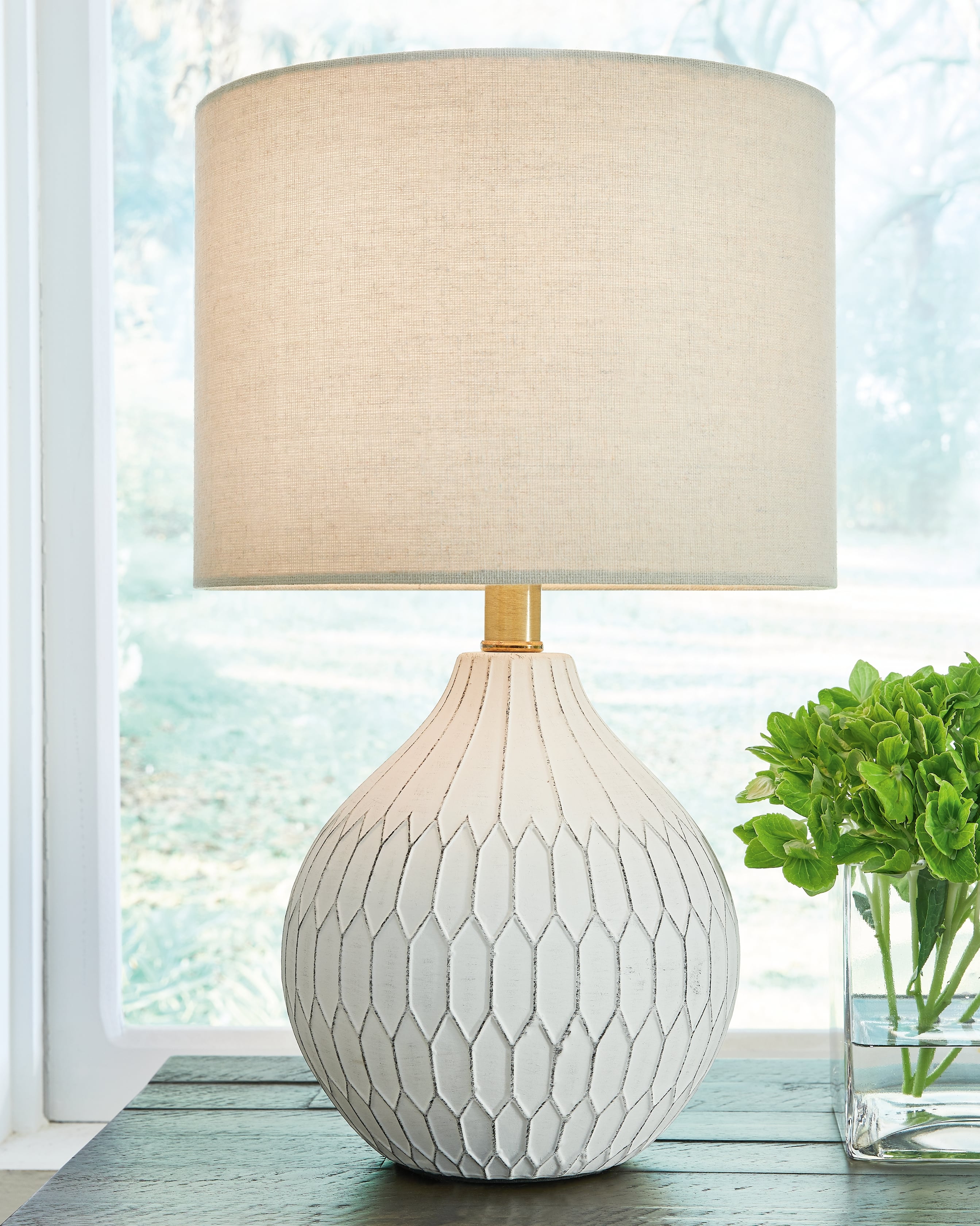 Signature Design by Ashley Wardmont Ceramic Table Lamp
