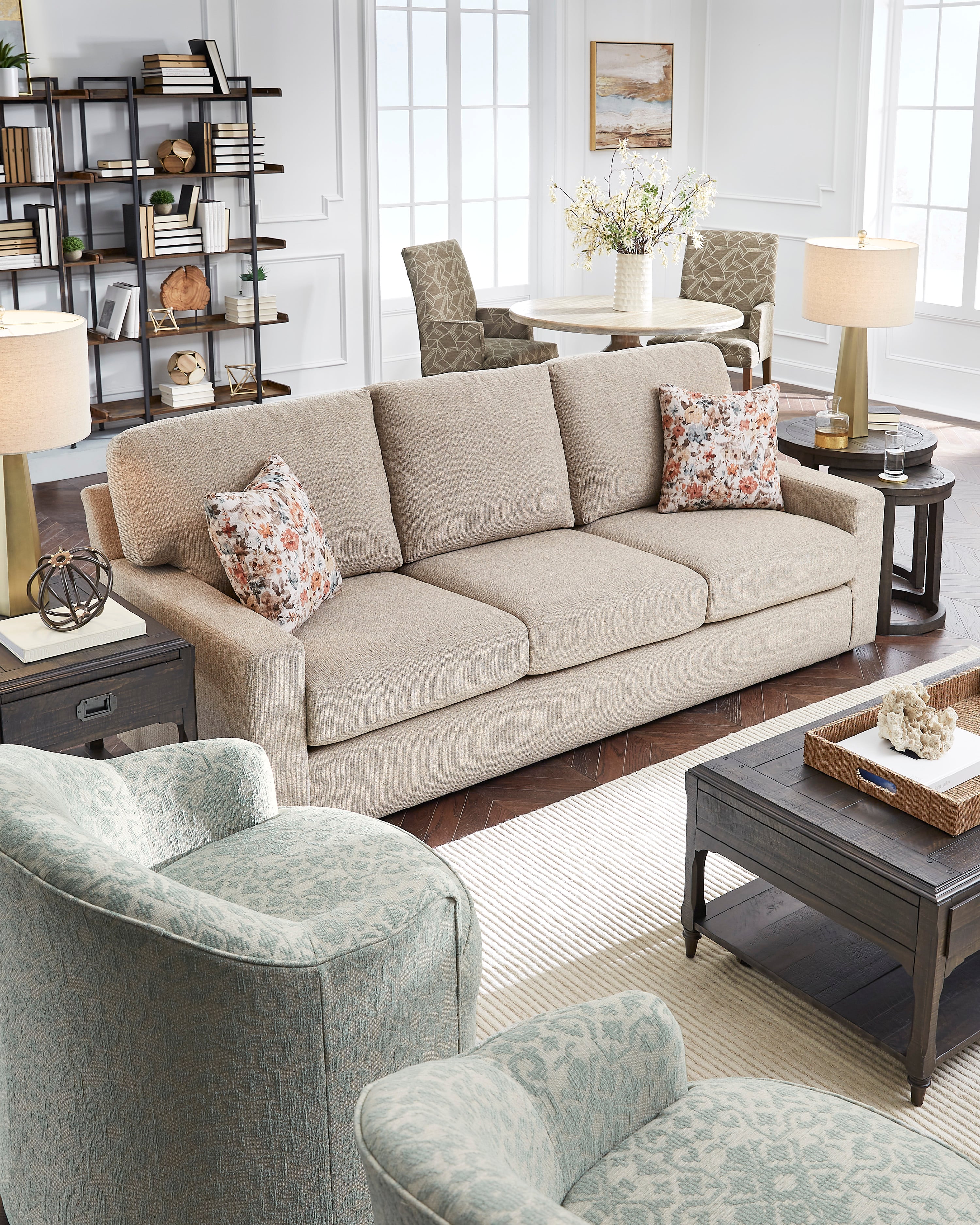 Best Home Furnishings Dovely Sofa