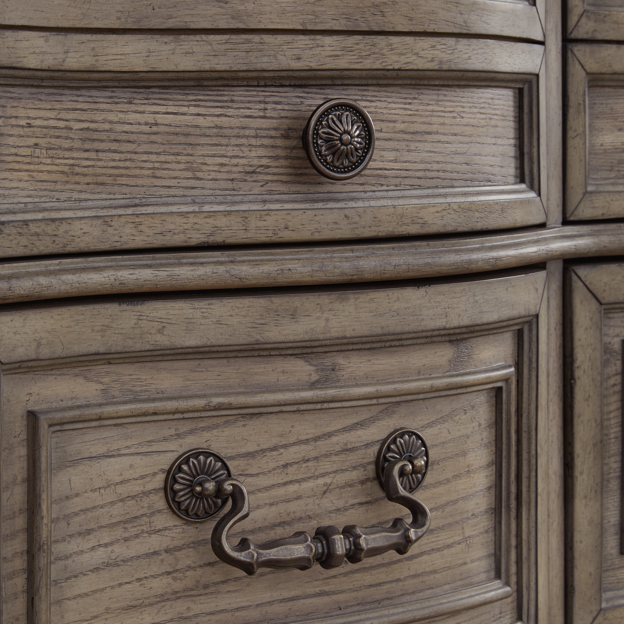 Signature Design by Ashley Ardenfield Dresser