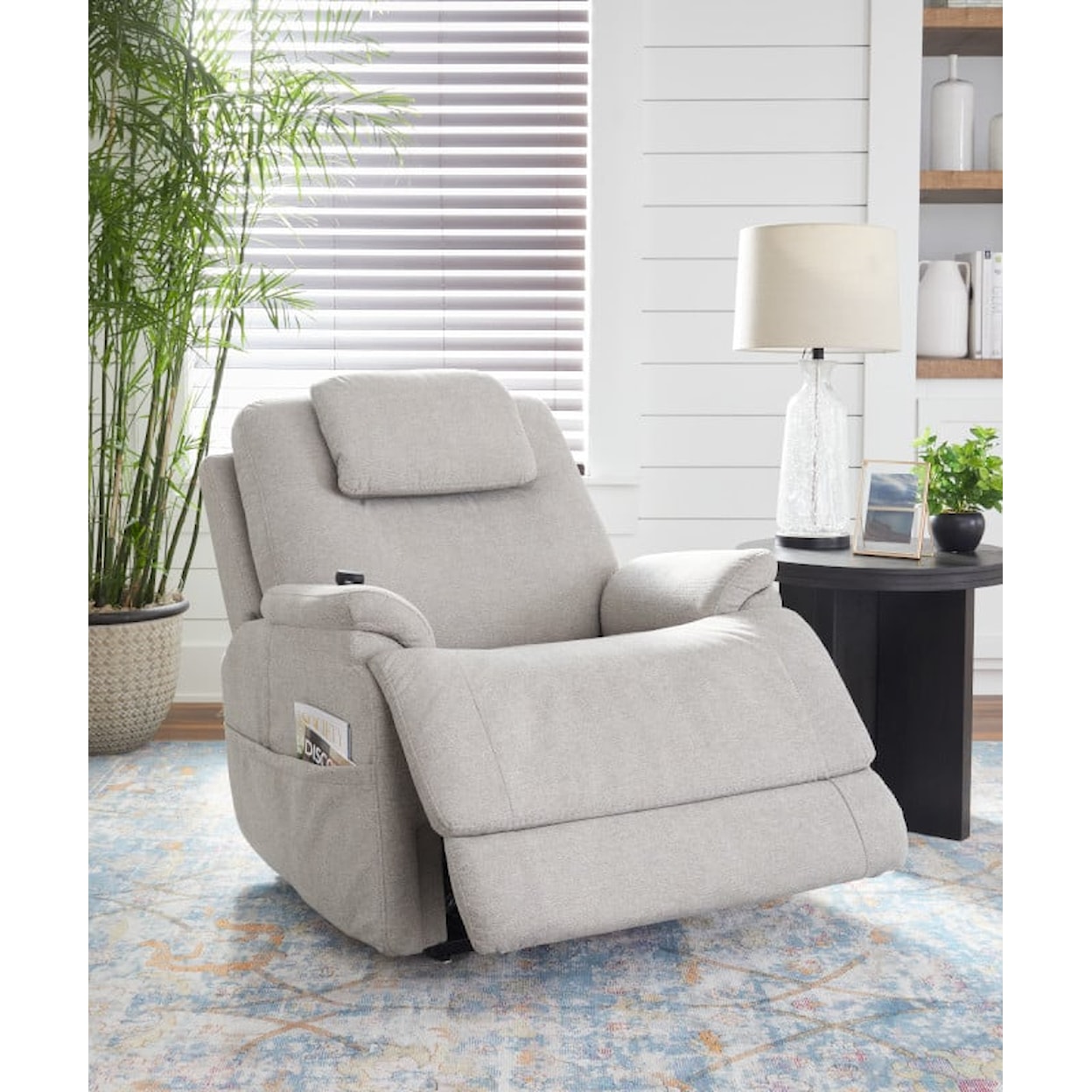 Flexsteel Zecliner Petite Power Recliner