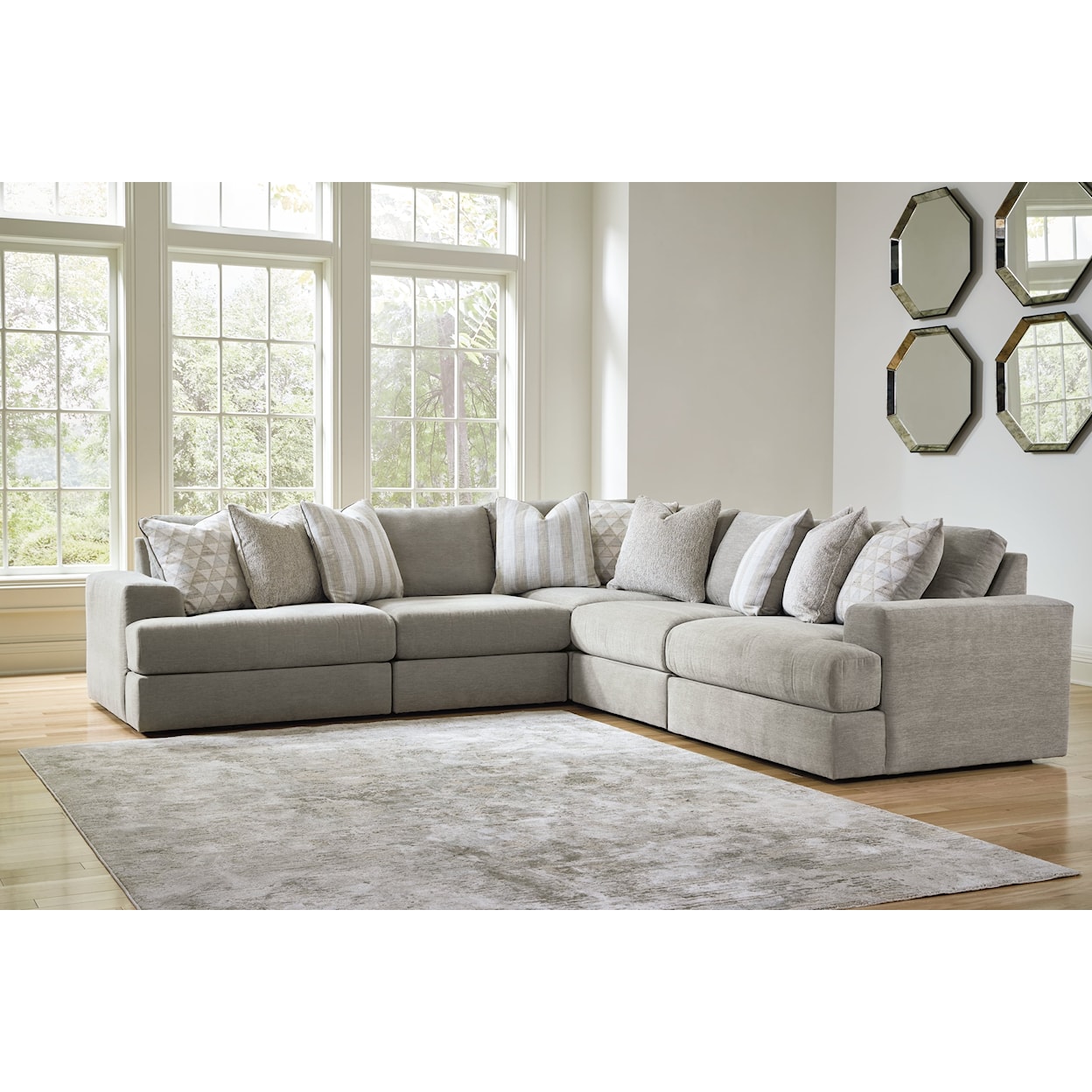 Benchcraft Avaliyah 5-Piece Sectional