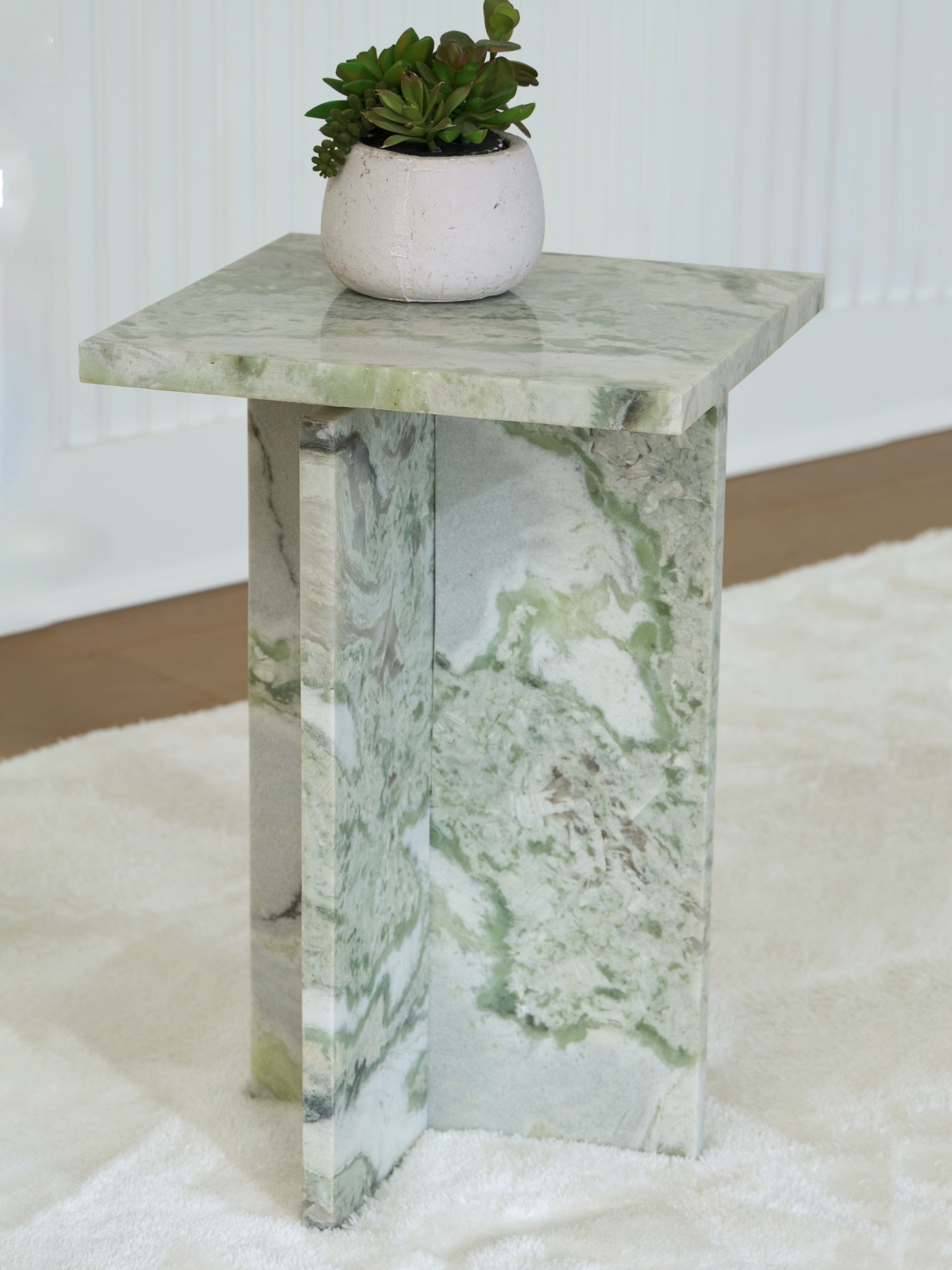 Accent Table