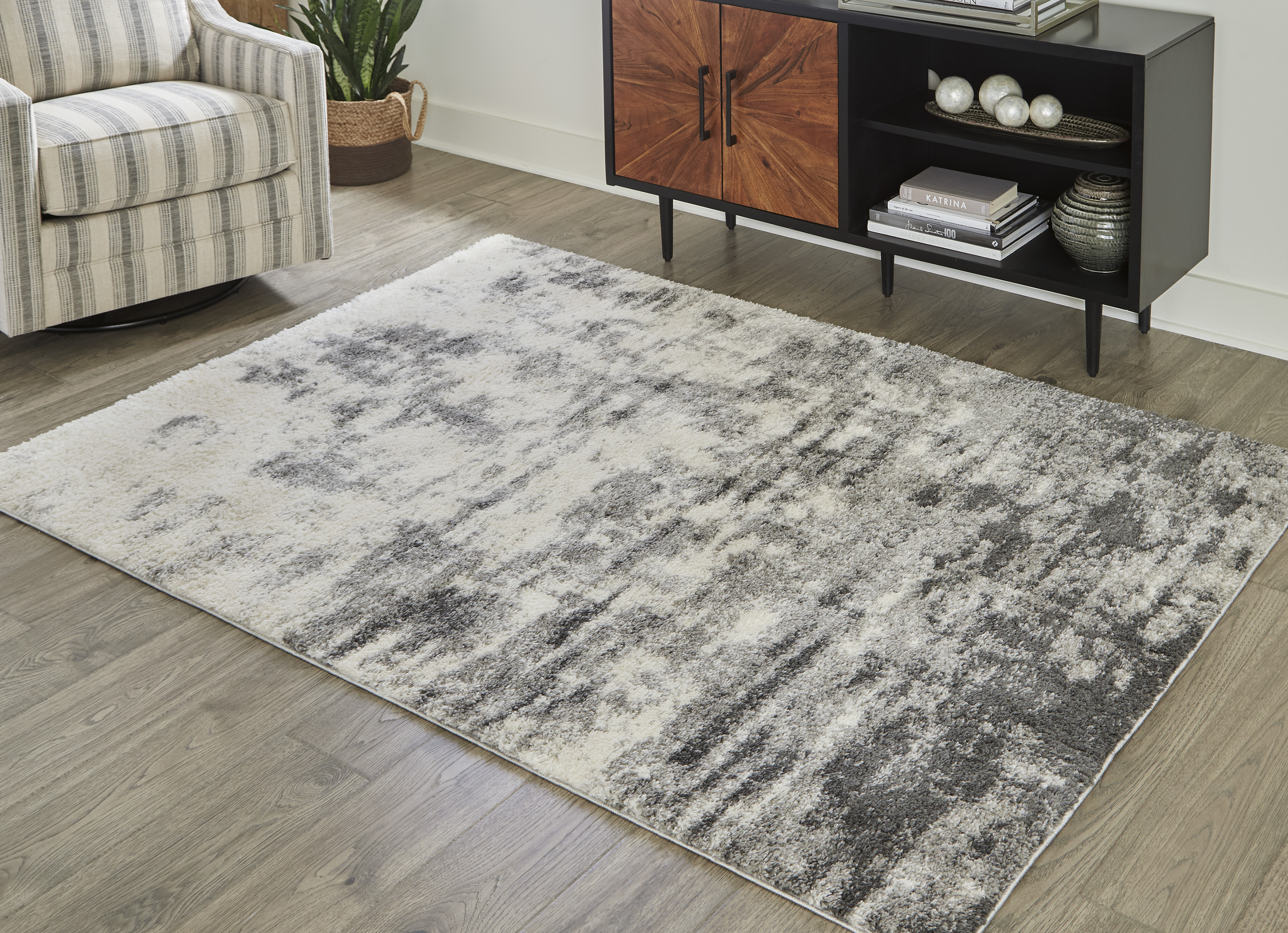 Ashley Signature Design Contemporary Area Rugs R404992 Gerdie Cream