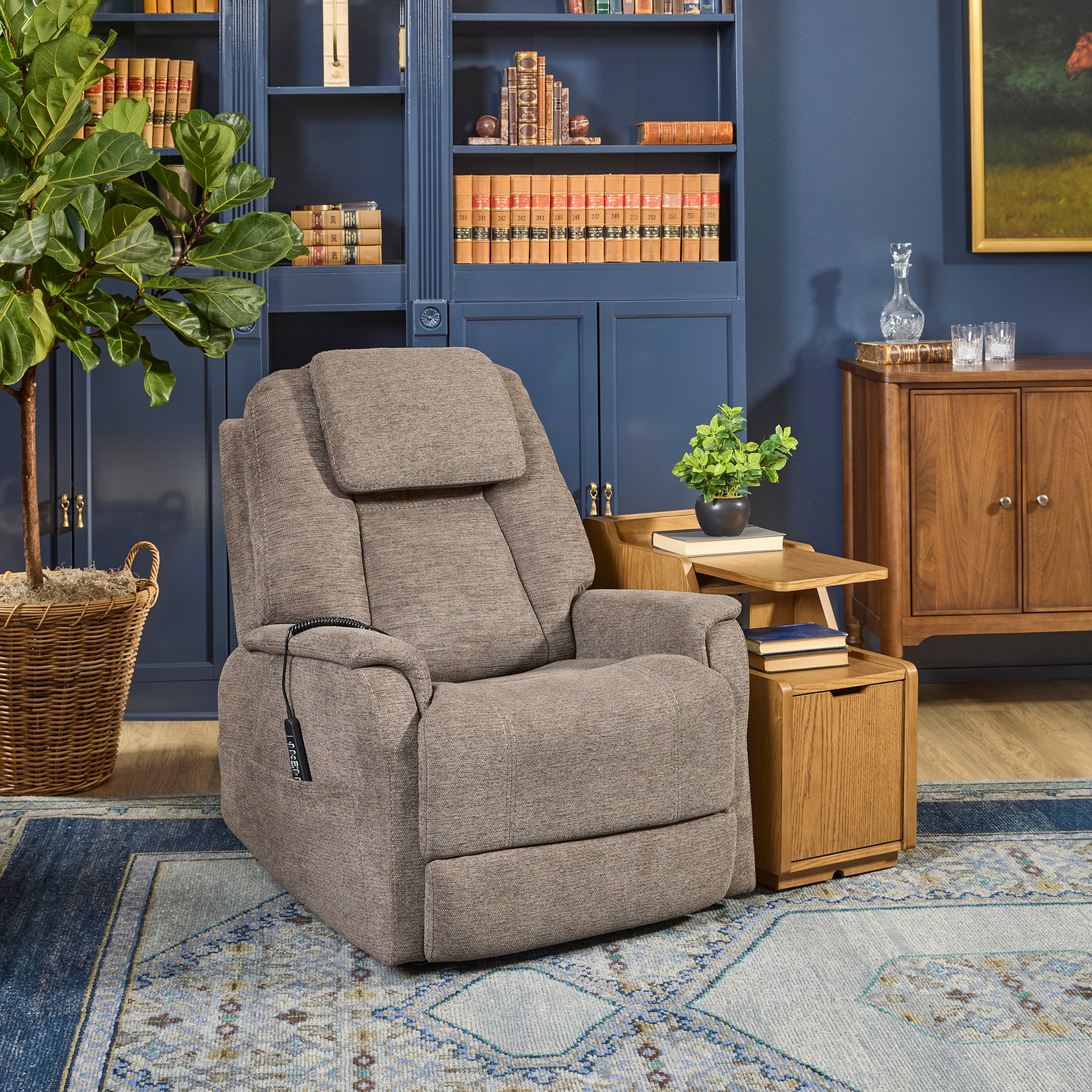 Flexsteel Zecliner Model 3+ Petite Power Lift Recliner