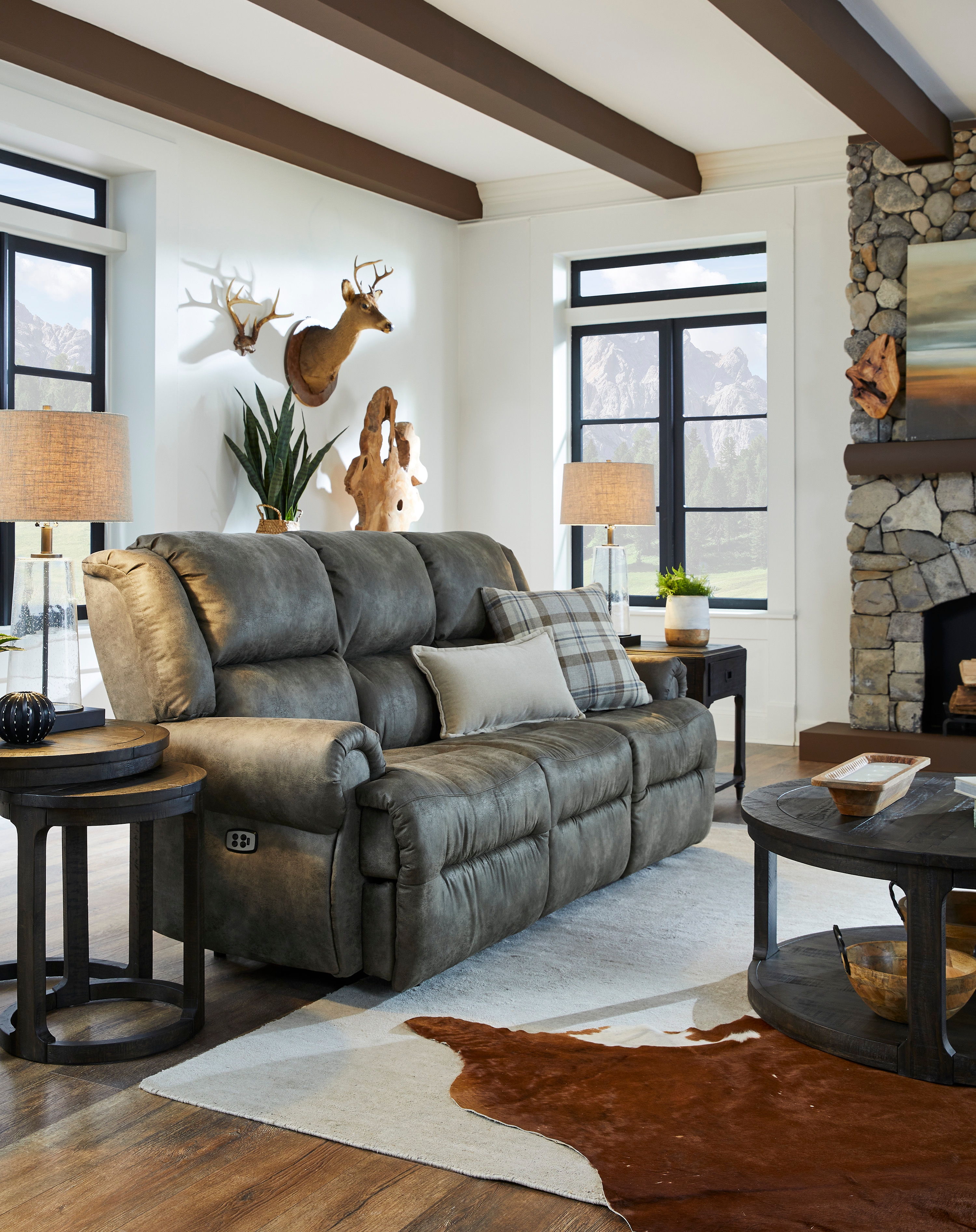 Best Home Furnishings Field & Stream Manual Reclining Sofa