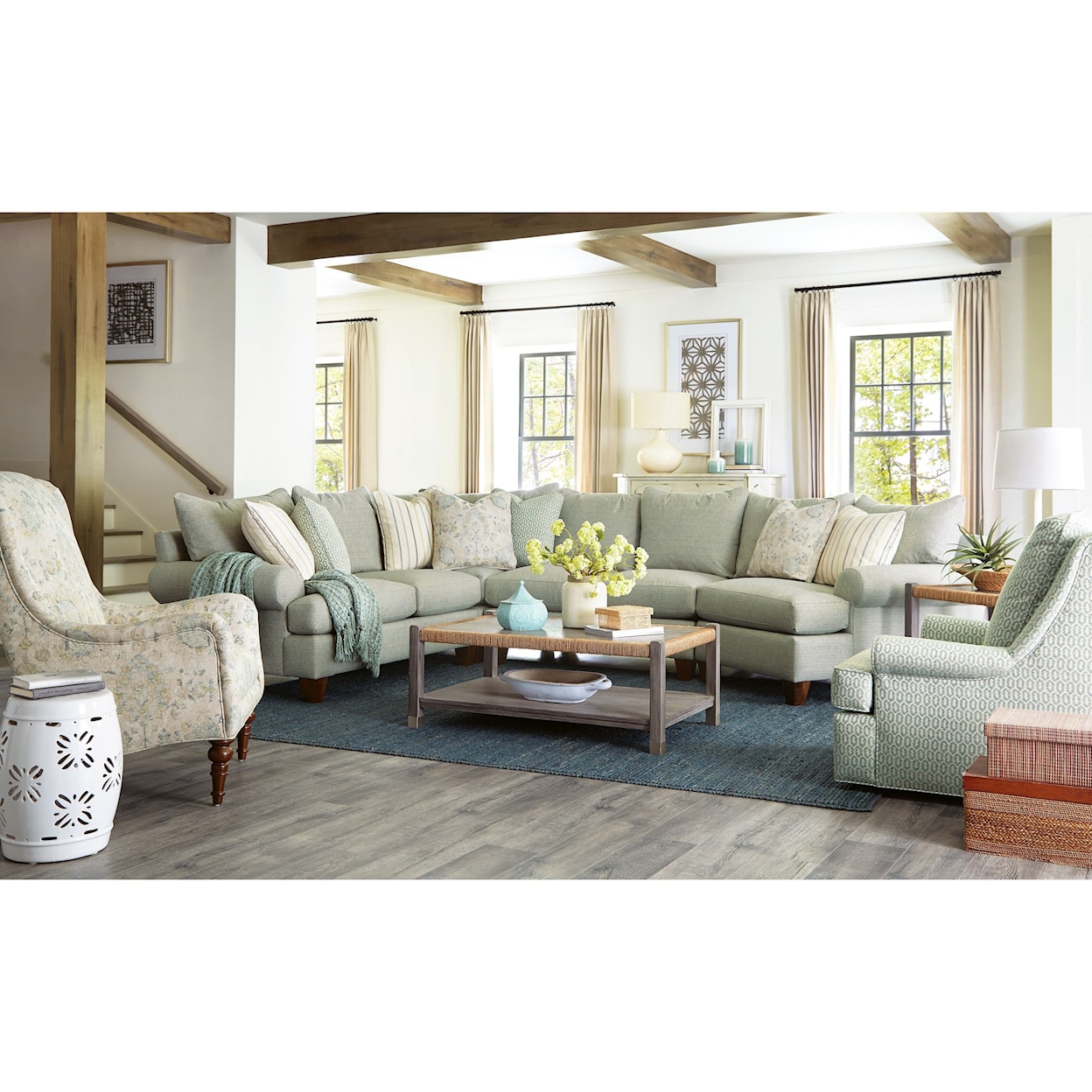 Paula Deen by Craftmaster P781650 5-Seat Sectional Sofa w/ RAF Cuddler