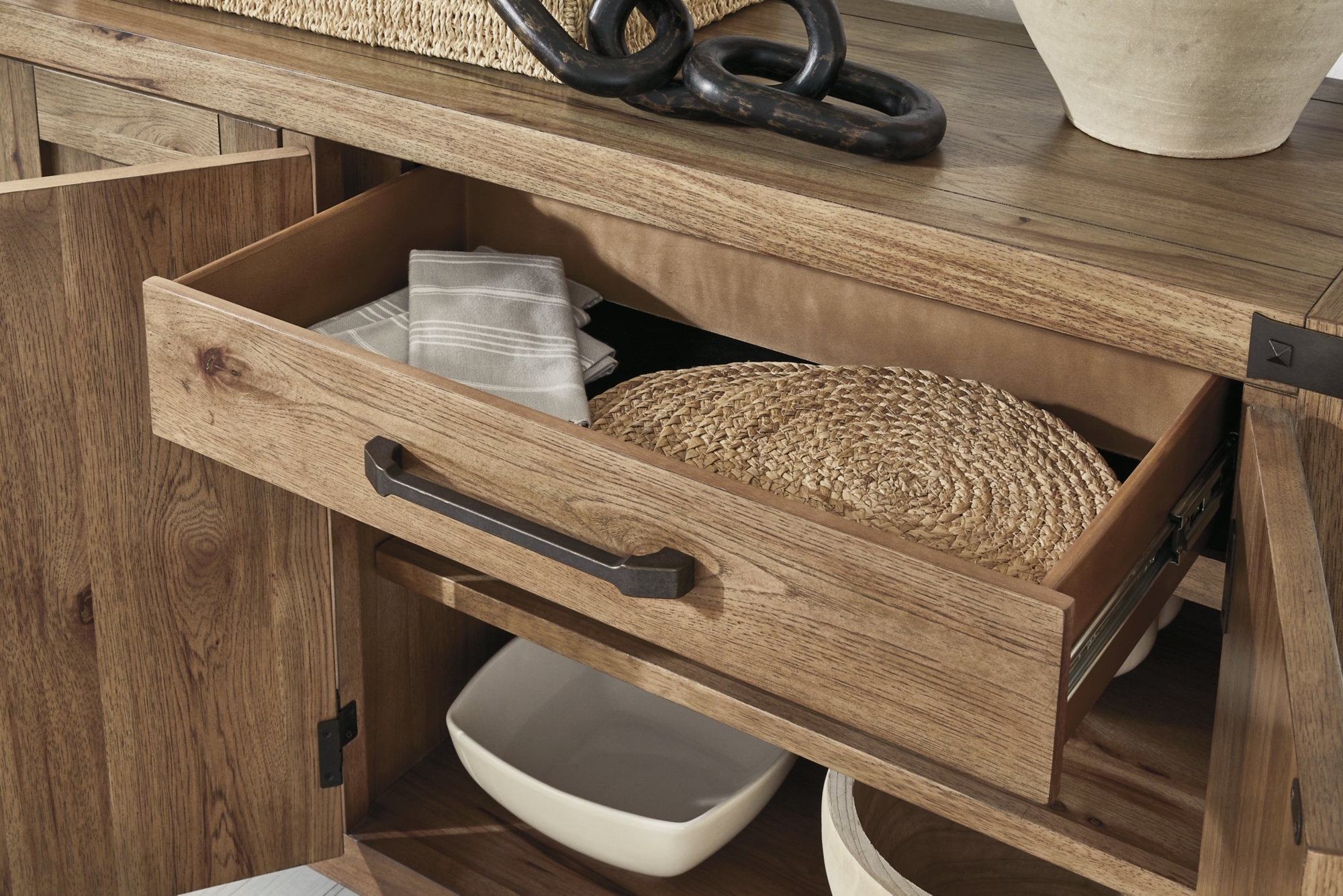 Ashley Ridgester Dining Room Server