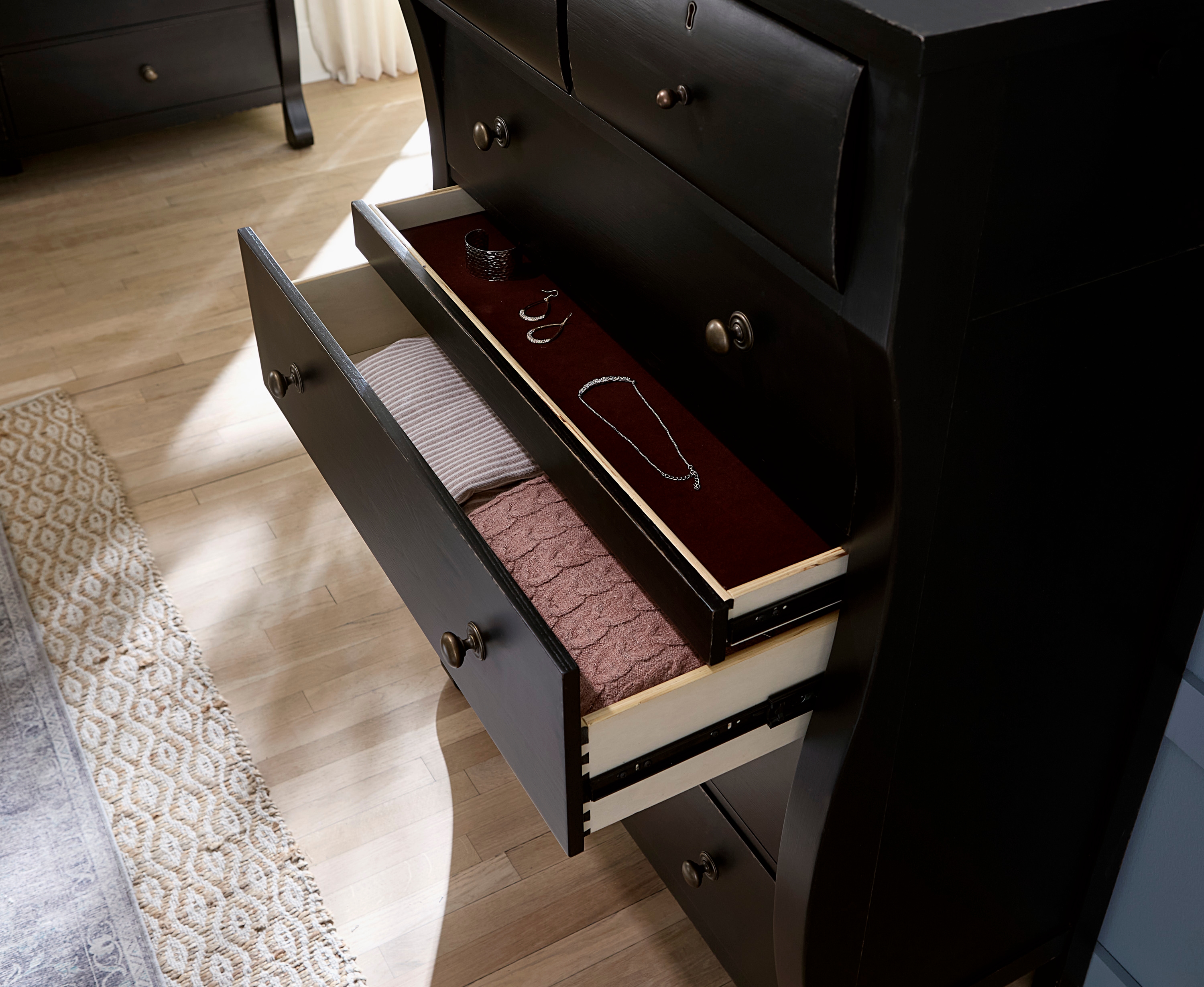 Aspenhome Caroline 6-Drawer Bedroom Chest