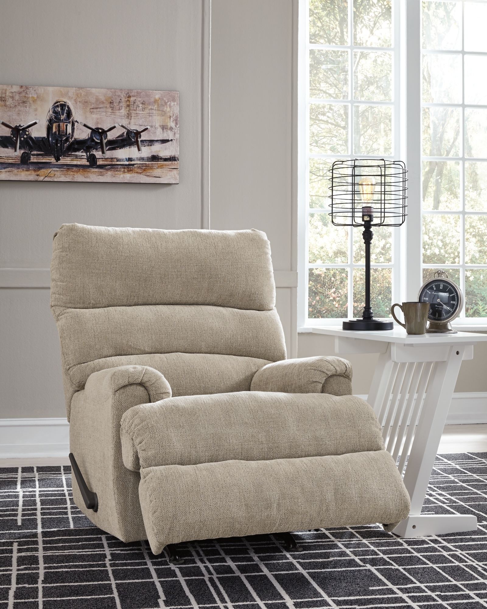 Signature Design by Ashley Man Fort Rocker Recliner