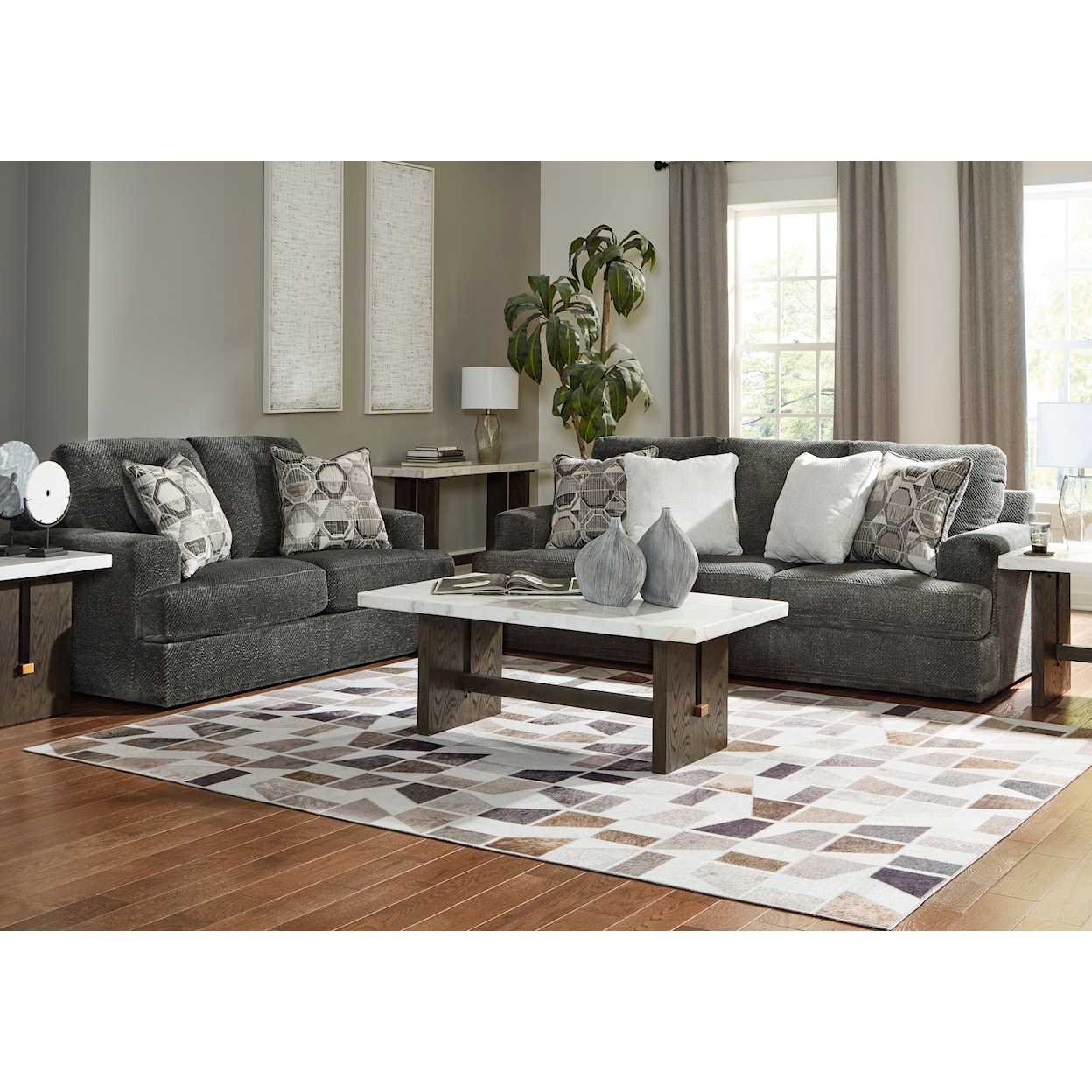 Signature Design Karinne Loveseat