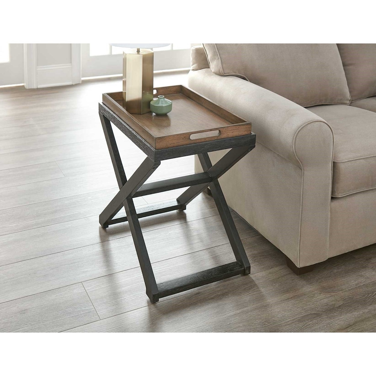 Steve Silver Topeka Chairside Table
