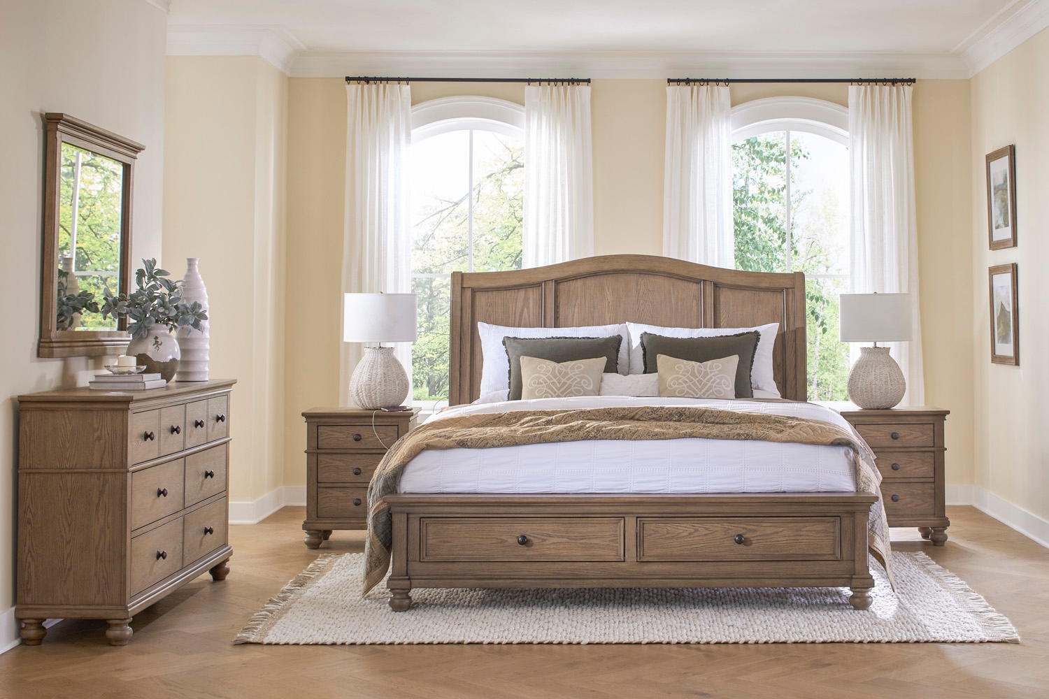 Queen Storage Sleigh Bed