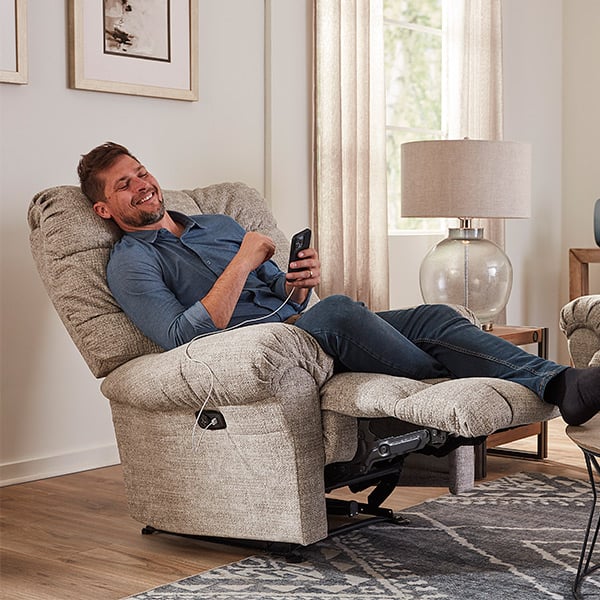 Best Home Furnishings Corey Power Tilt Headrest Space Saver Recliner