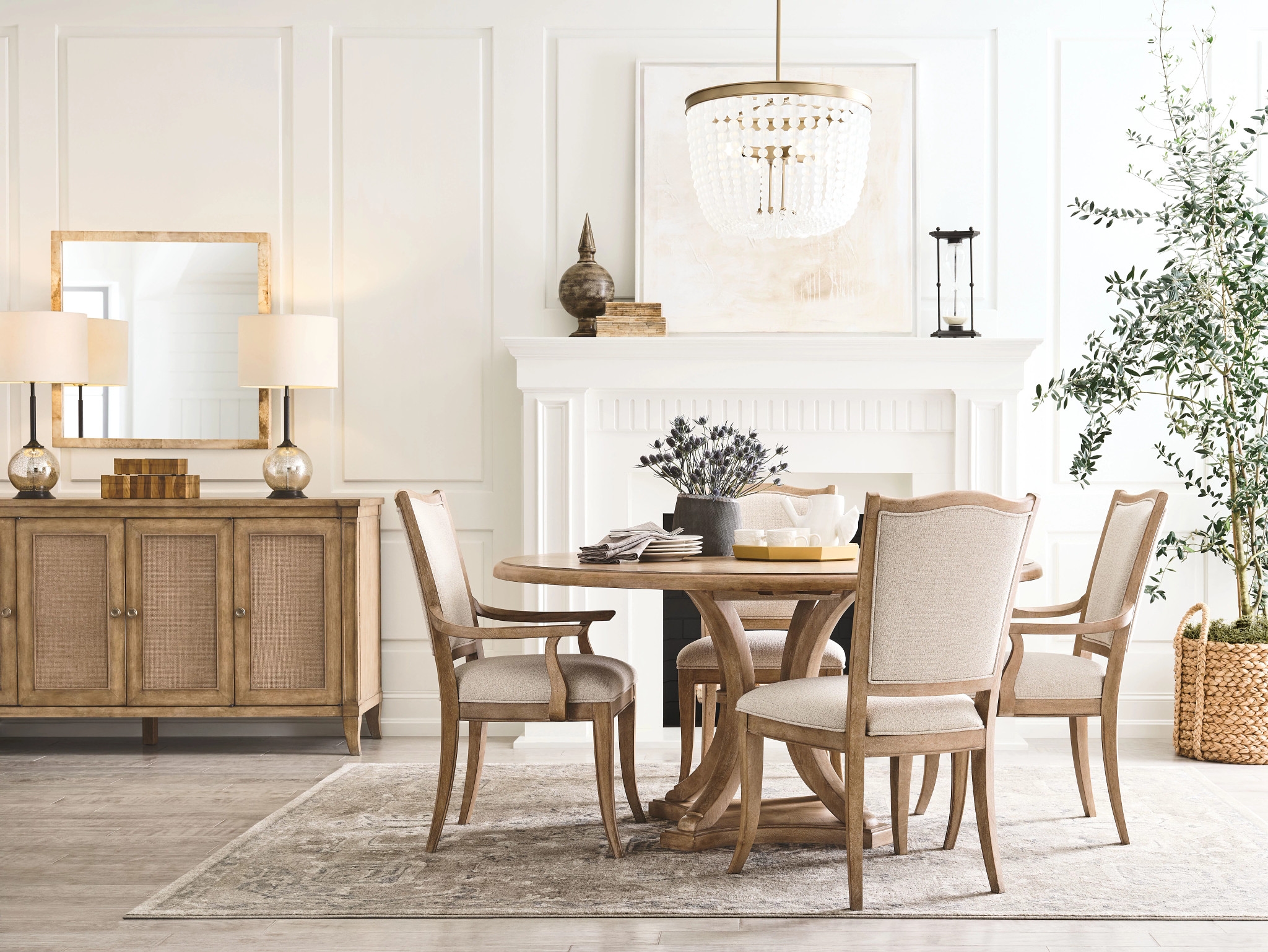 American Drew Chastain Weybridge Arm Chair
