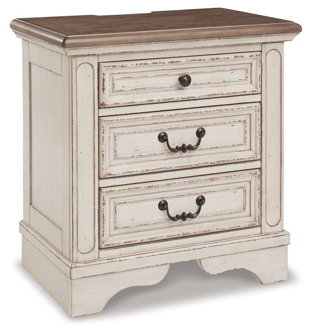 Dresser And 2 Nightstands