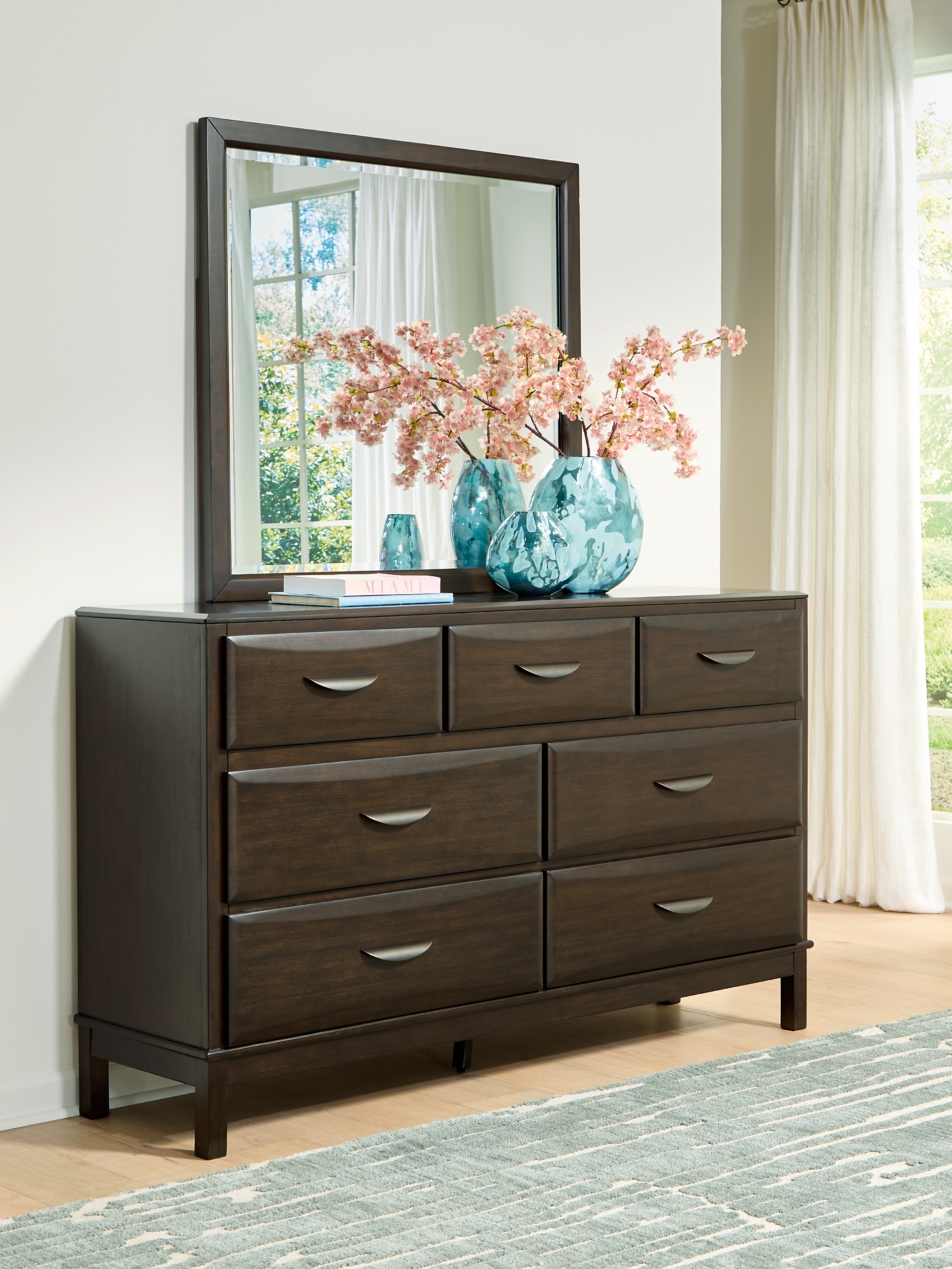 Signature Design by Ashley Vanmore Dresser And Mirror