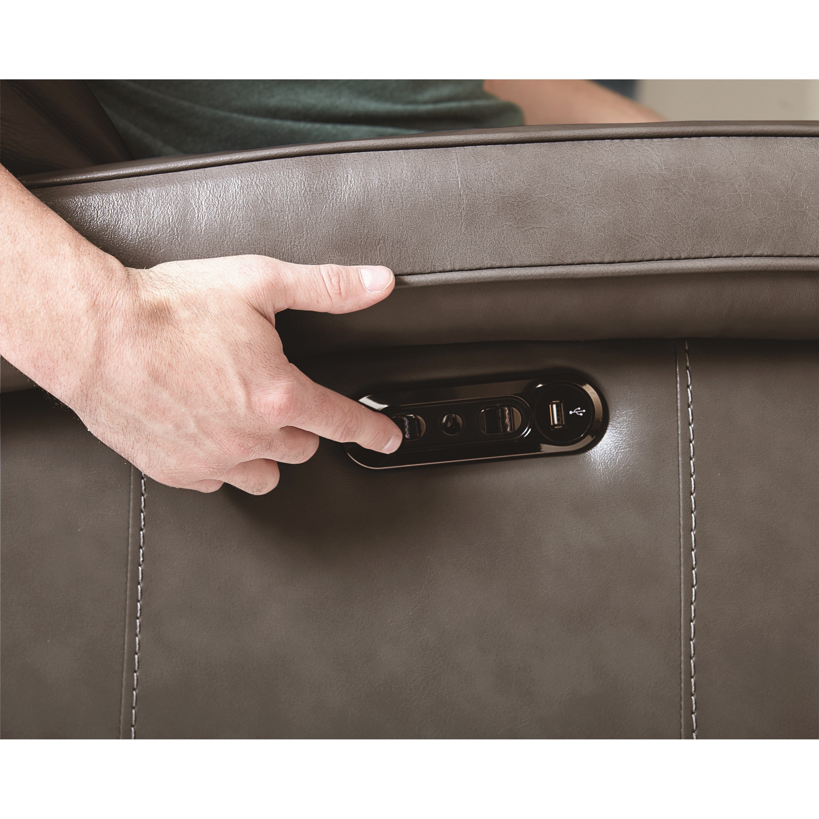 Bassett Club Level - Matthews Lay-Flat Wallsaver Power Recliner